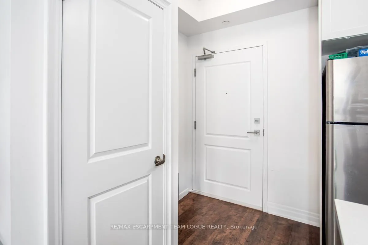 Photo 4 of Unit 128, 101 Shoreview Place, Hamilton, Stoney Creek — HOMEH