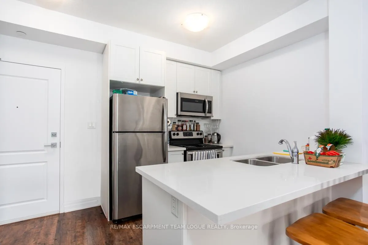Photo 6 of Unit 128, 101 Shoreview Place, Hamilton, Stoney Creek — HOMEH