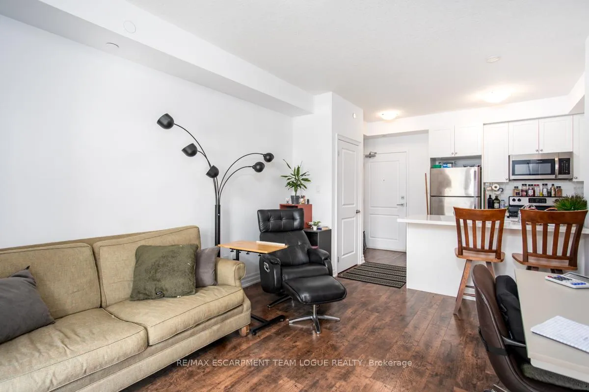 Photo 12 of Unit 128, 101 Shoreview Place, Hamilton, Stoney Creek — HOMEH