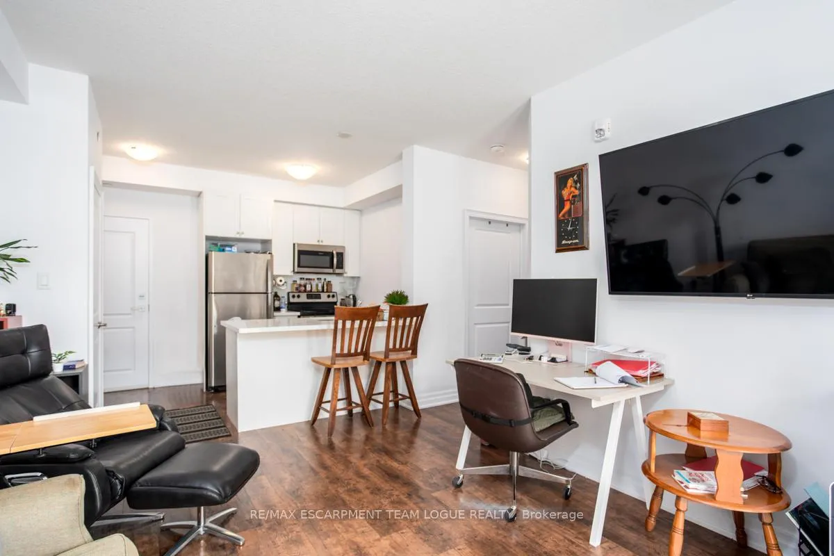 Photo 13 of Unit 128, 101 Shoreview Place, Hamilton, Stoney Creek — HOMEH