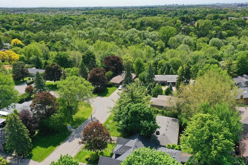 Photo 1 of 20 Paradise Avenue, Markham, Markham Village — HOMEH