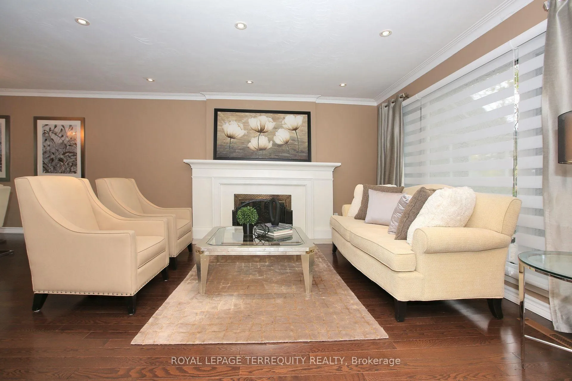Photo 7 of 20 Paradise Avenue, Markham, Markham Village — HOMEH
