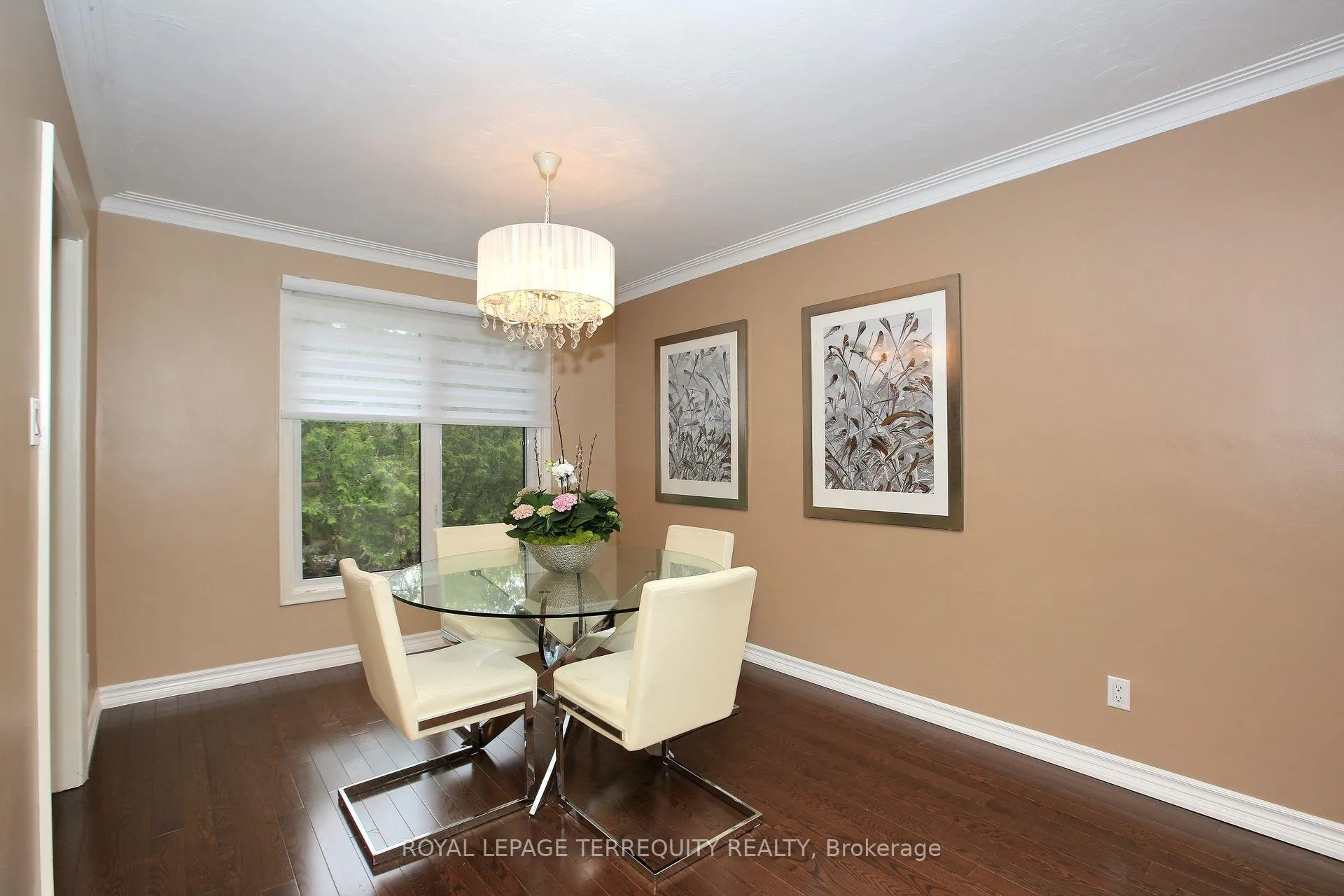 Photo 8 of 20 Paradise Avenue, Markham, Markham Village — HOMEH