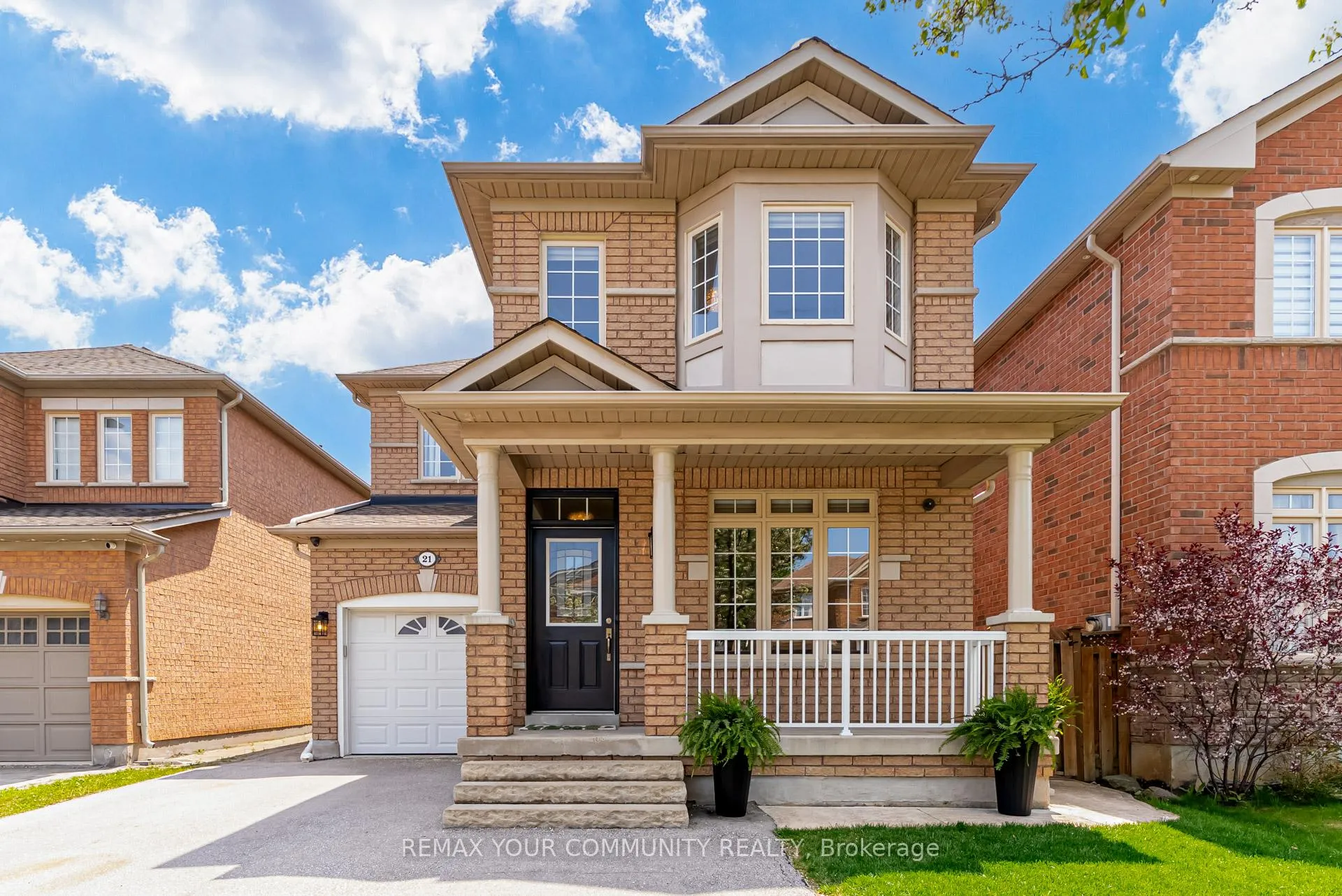 Photo 1 of 21 Amparo Drive, Vaughan, Vellore Village — HOMEH
