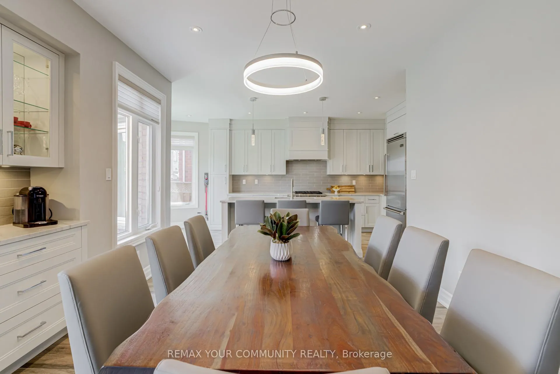Photo 9 of 21 Amparo Drive, Vaughan, Vellore Village — HOMEH