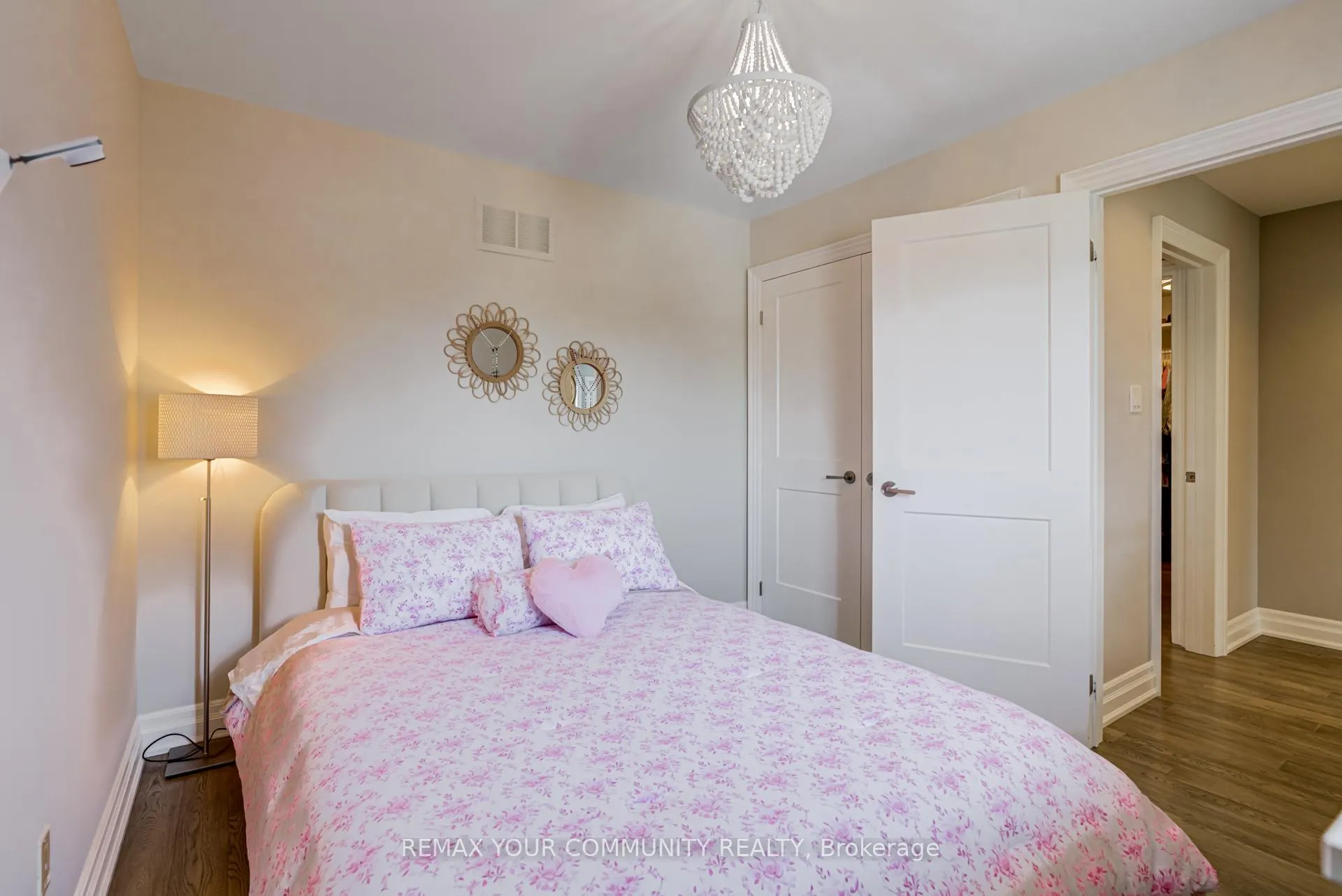Photo 19 of 21 Amparo Drive, Vaughan, Vellore Village — HOMEH