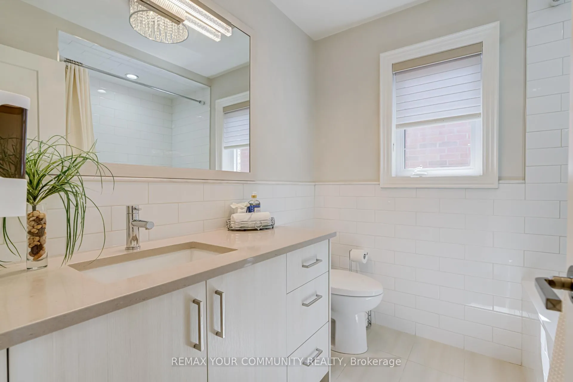 Photo 20 of 21 Amparo Drive, Vaughan, Vellore Village — HOMEH