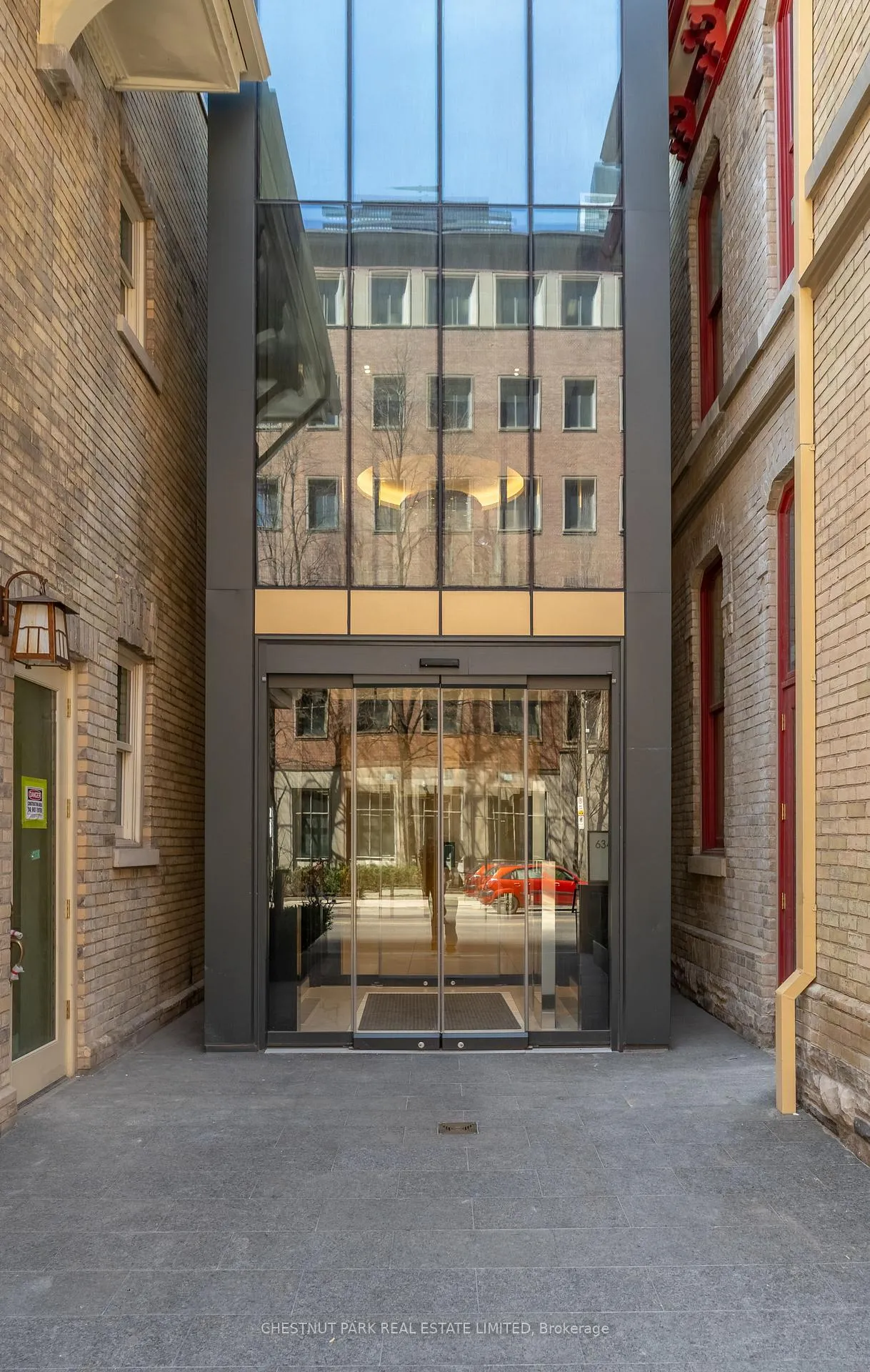 Front of Unit 3708, 634 Church Street