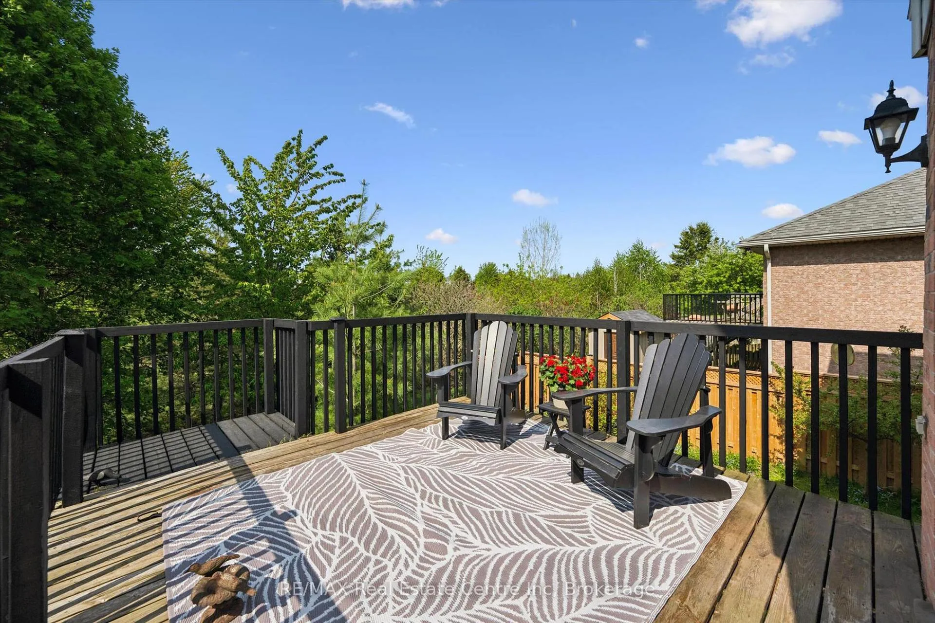 Photo 18 of 17 Gibbs Crescent, Guelph, Clairfields/Hanlon Business Park — HOMEH