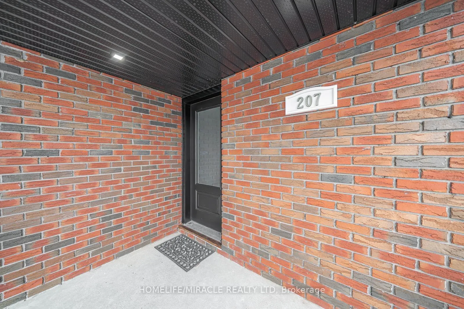 Photo 15 of 207 Baker Street, Stirling-Rawdon, Stirling Ward — HOMEH