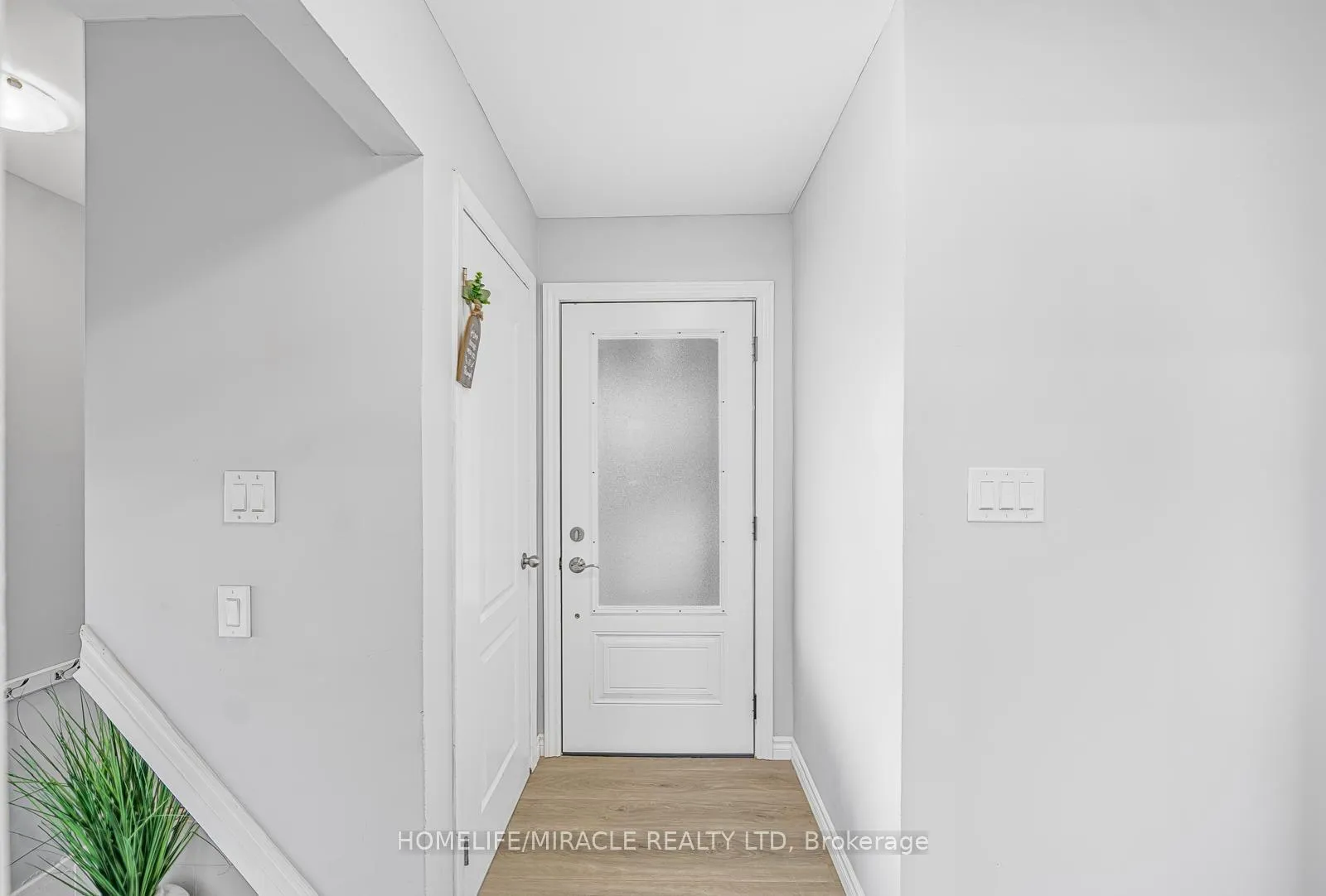 Photo 16 of 207 Baker Street, Stirling-Rawdon, Stirling Ward — HOMEH