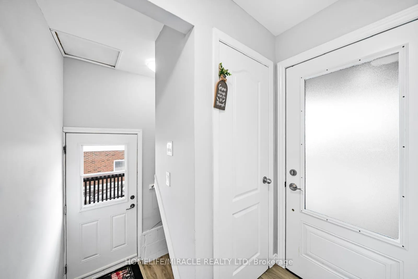 Photo 17 of 207 Baker Street, Stirling-Rawdon, Stirling Ward — HOMEH