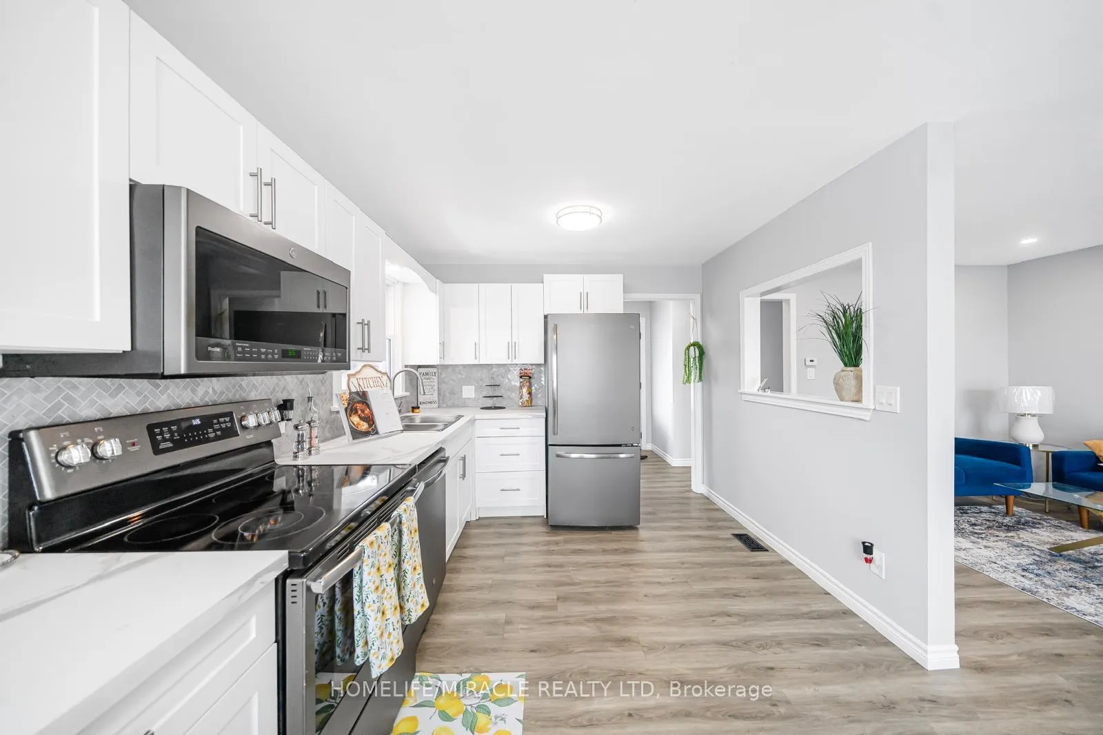 Photo 20 of 207 Baker Street, Stirling-Rawdon, Stirling Ward — HOMEH