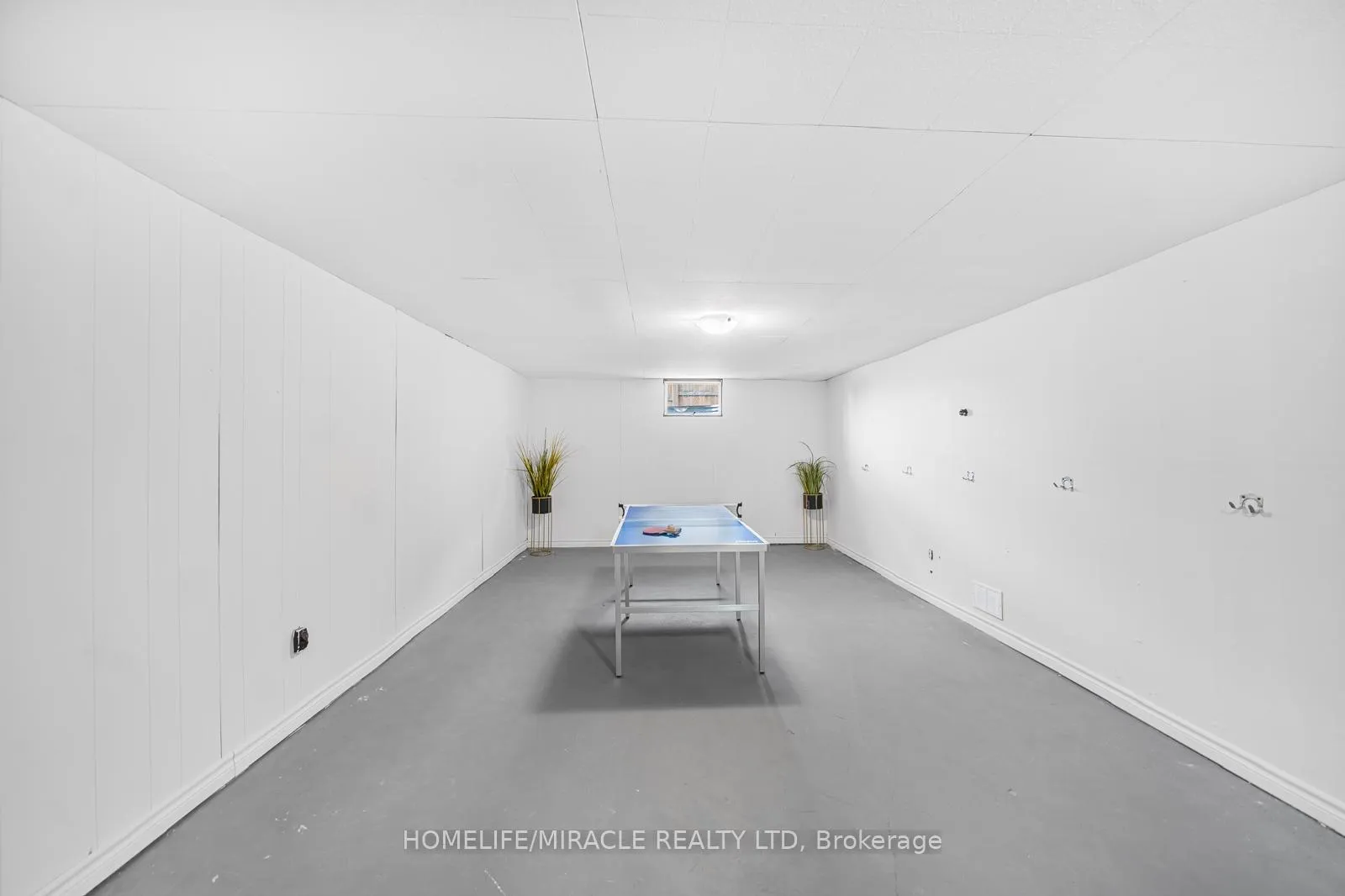 Photo 33 of 207 Baker Street, Stirling-Rawdon, Stirling Ward — HOMEH