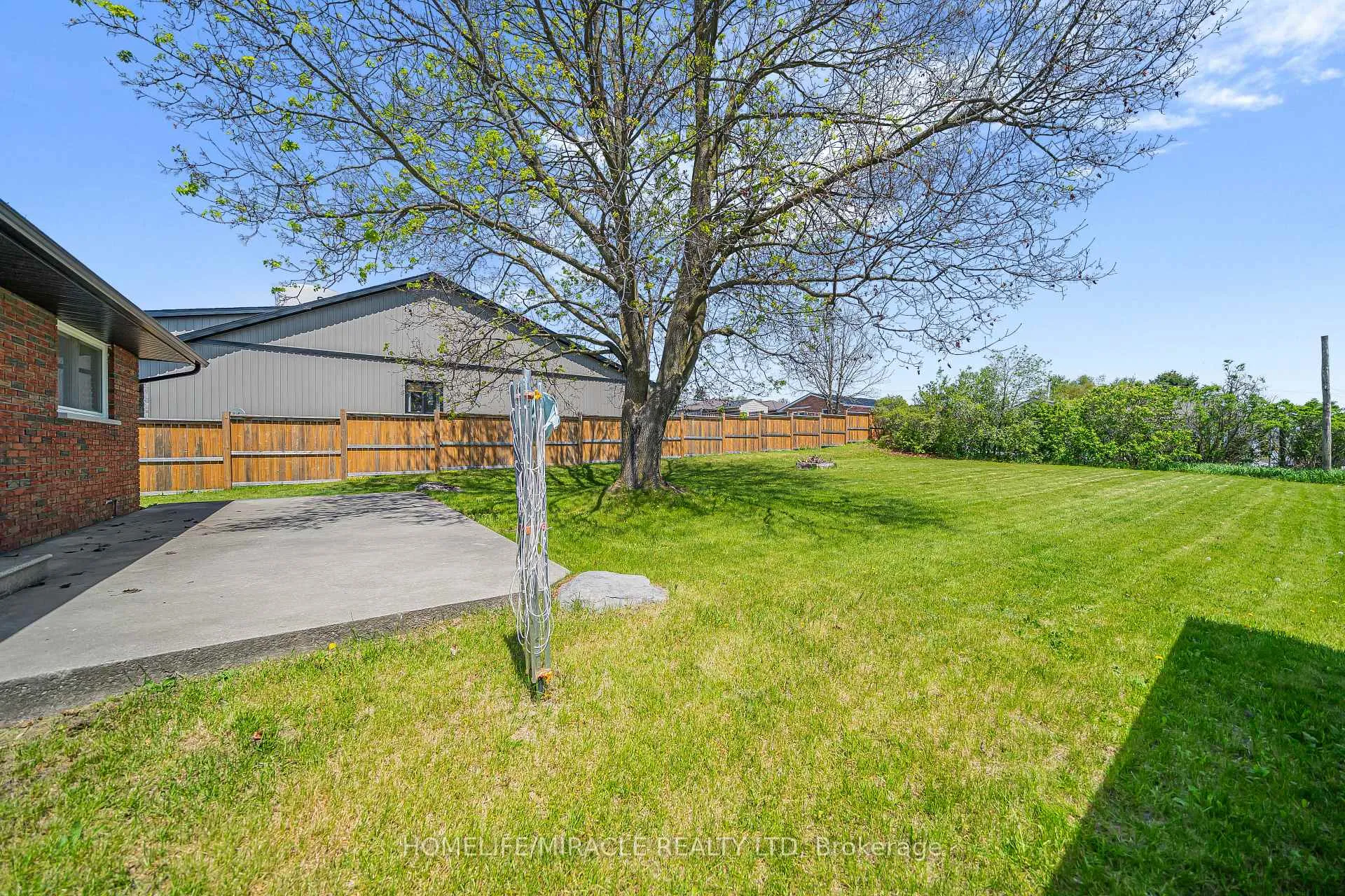 Photo 38 of 207 Baker Street, Stirling-Rawdon, Stirling Ward — HOMEH