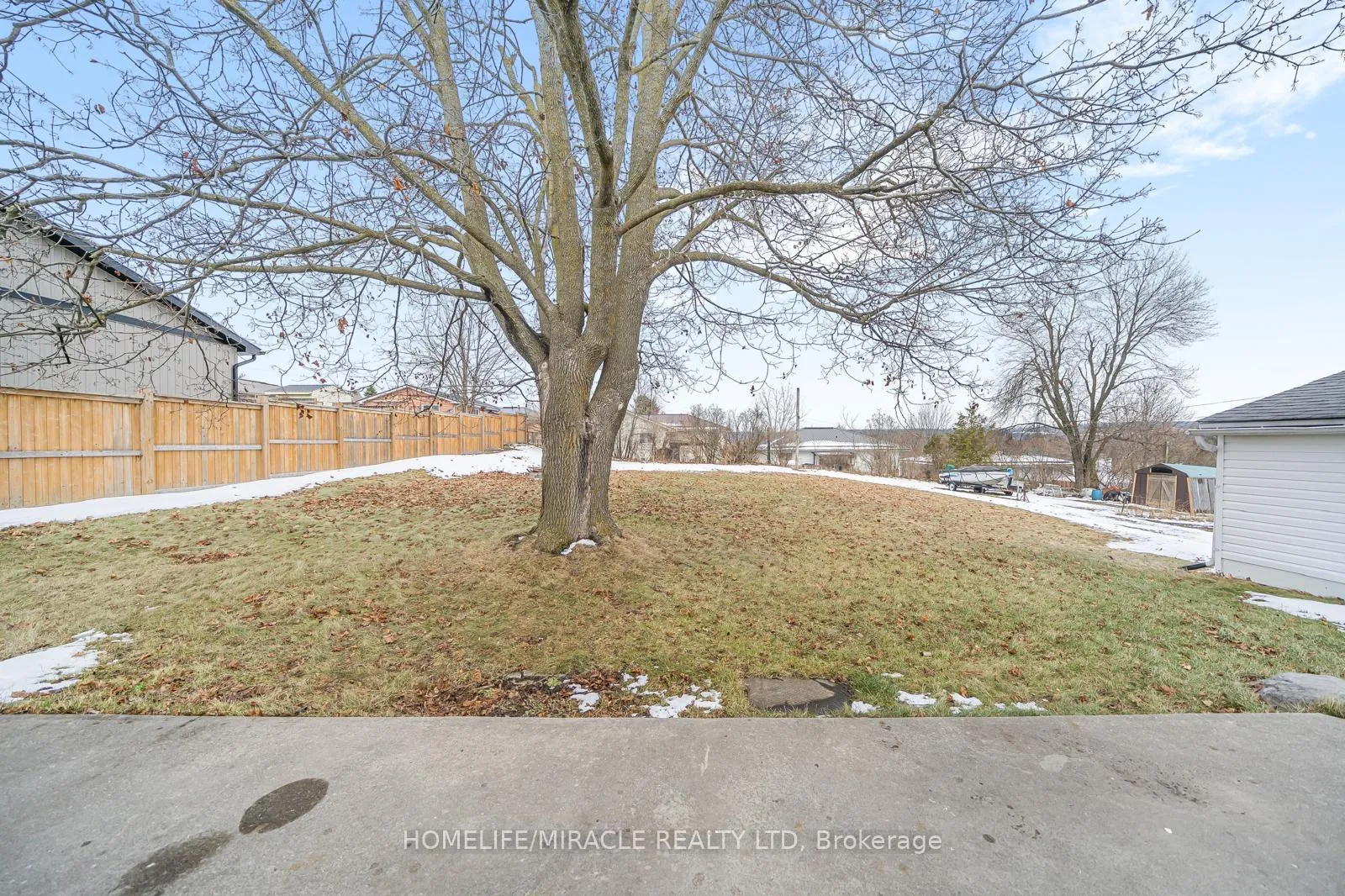 Photo 47 of 207 Baker Street, Stirling-Rawdon, Stirling Ward — HOMEH