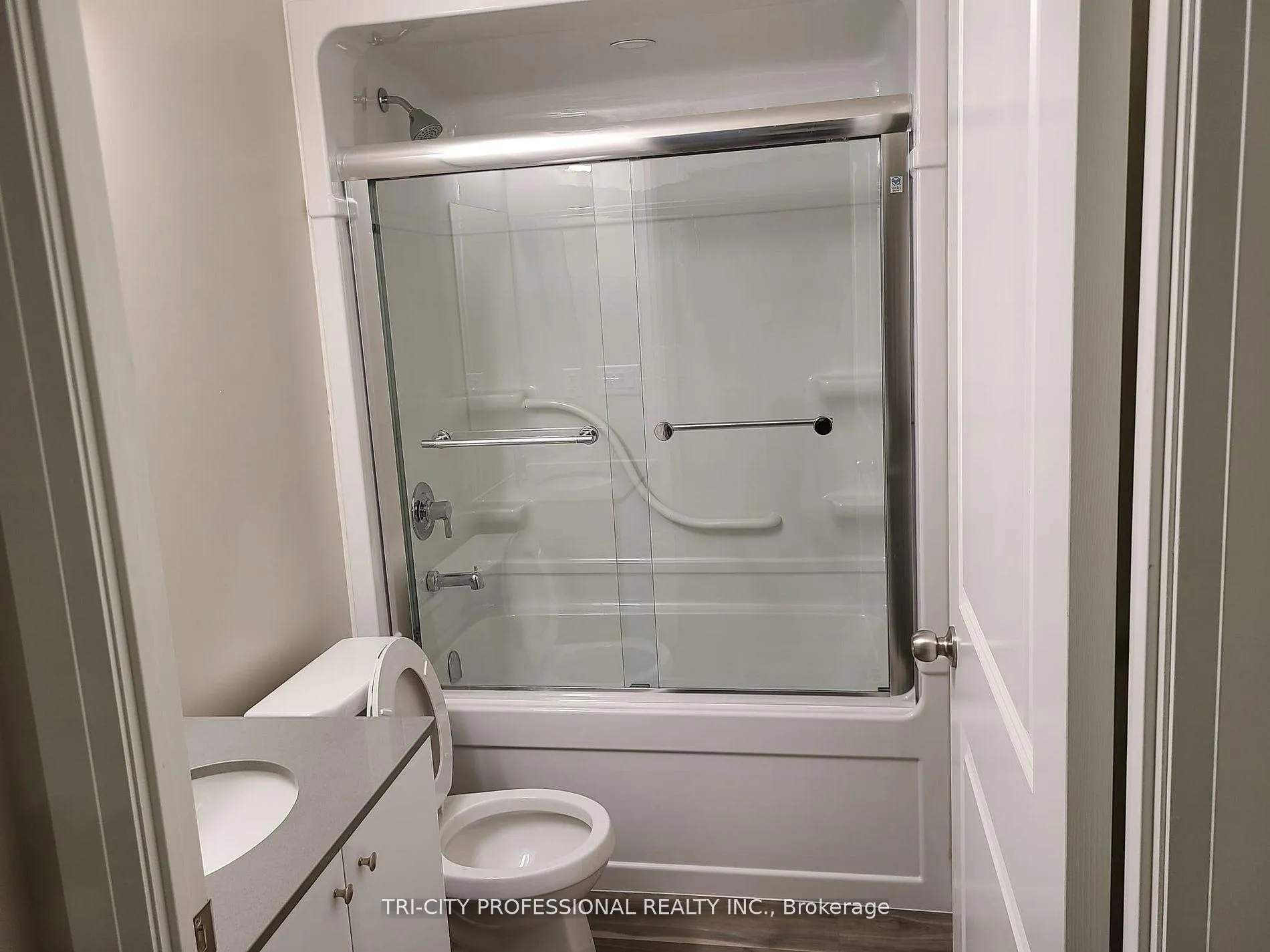 Photo 5 of Unit LP05, 50 Herrick Avenue, St. Catharines, Oakdale — HOMEH