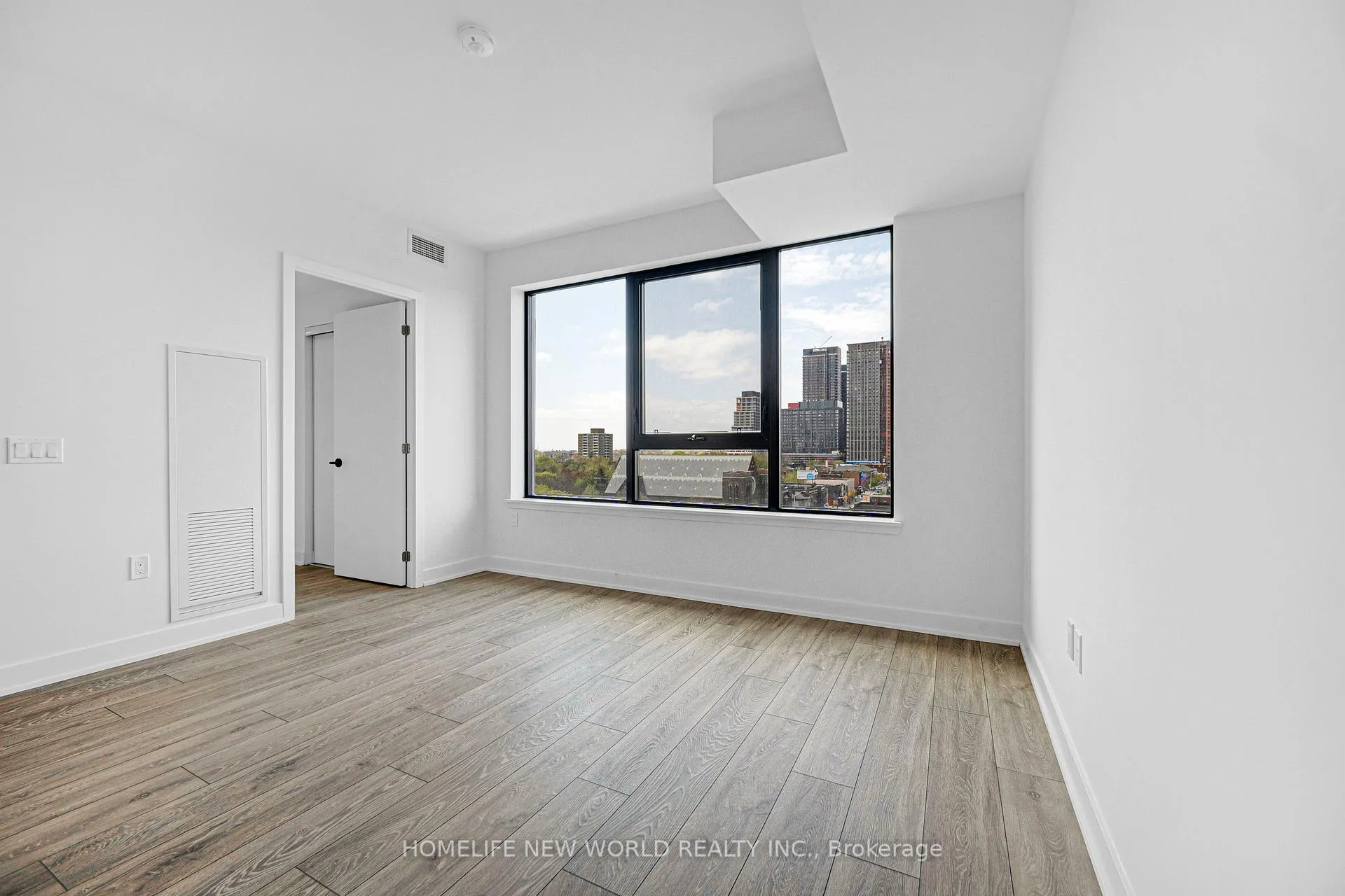 Photo 15 of Unit 807, 758 Dovercourt Road, Toronto, Dovercourt-Wallace Emerson-Junction — HOMEH