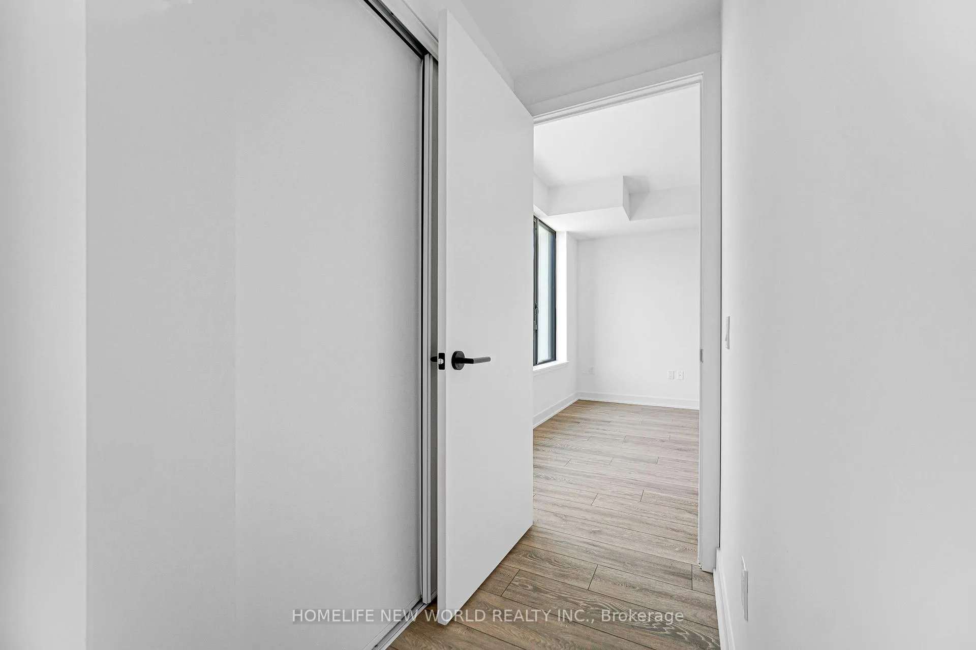 Photo 19 of Unit 807, 758 Dovercourt Road, Toronto, Dovercourt-Wallace Emerson-Junction — HOMEH
