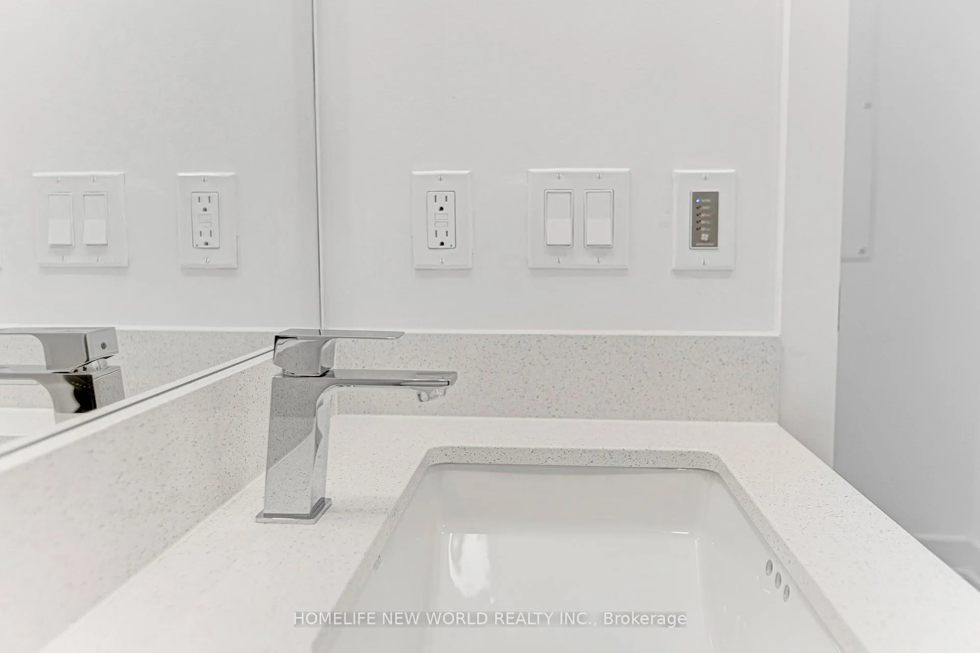 Photo 31 of Unit 807, 758 Dovercourt Road, Toronto, Dovercourt-Wallace Emerson-Junction — HOMEH