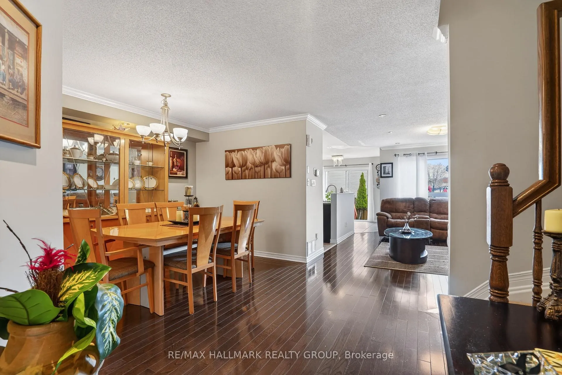 Photo 7 of 136 Prem Circle, Ottawa, Barrhaven - Cedargrove/Fraserdale — HOMEH