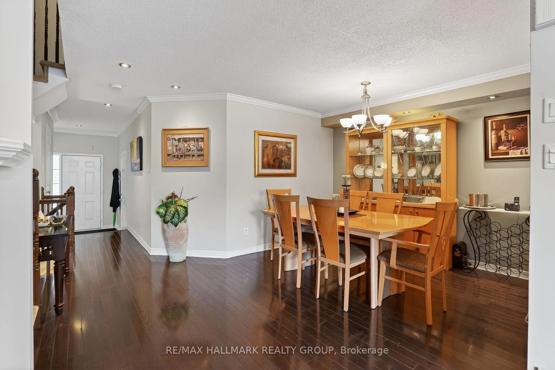 Photo 12 of 136 Prem Circle, Ottawa, Barrhaven - Cedargrove/Fraserdale — HOMEH