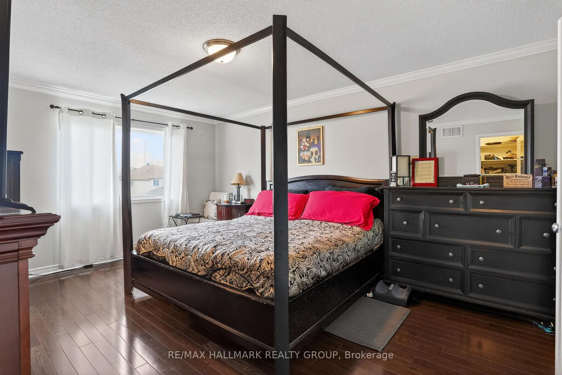 Photo 25 of 136 Prem Circle, Ottawa, Barrhaven - Cedargrove/Fraserdale — HOMEH