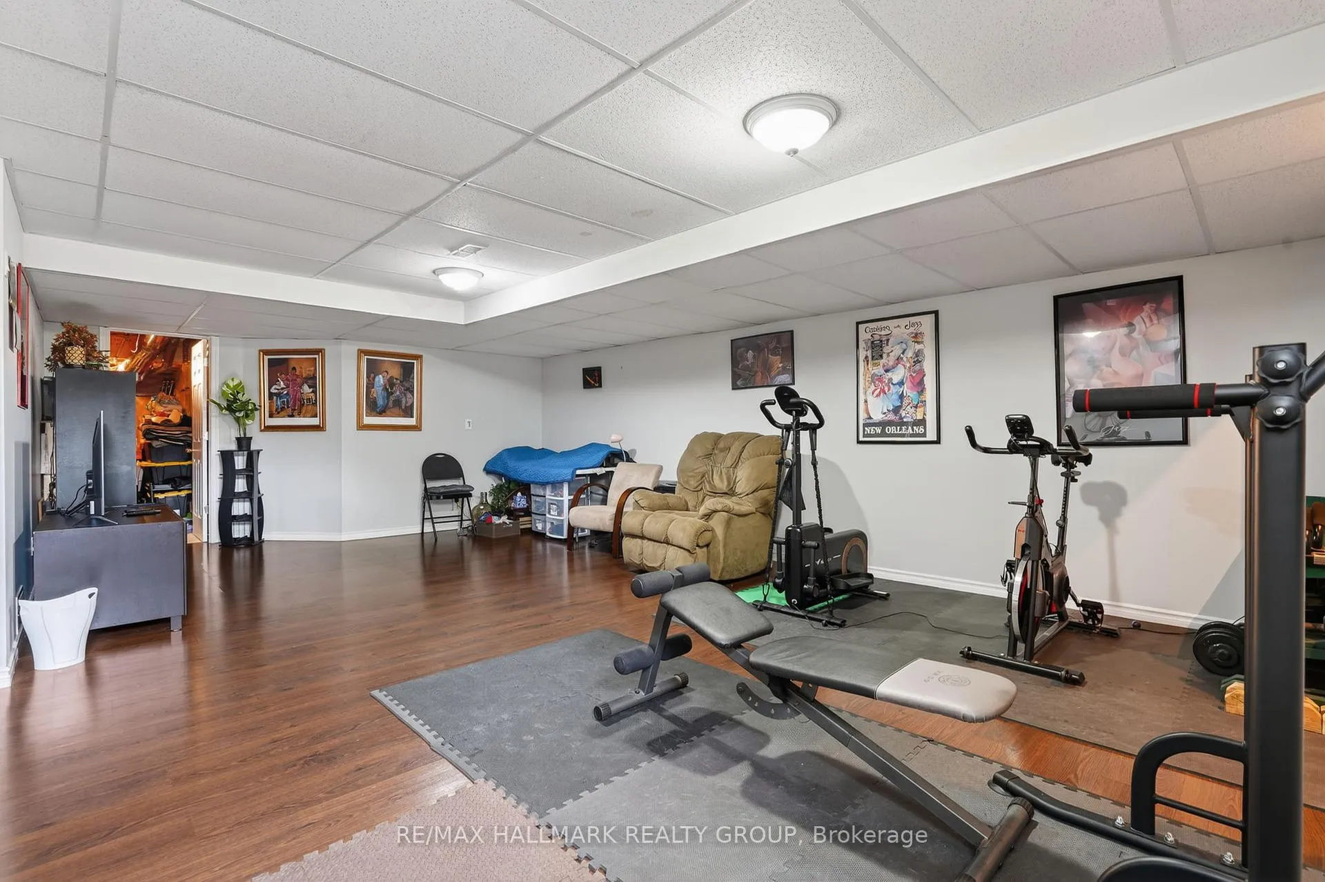 Photo 36 of 136 Prem Circle, Ottawa, Barrhaven - Cedargrove/Fraserdale — HOMEH