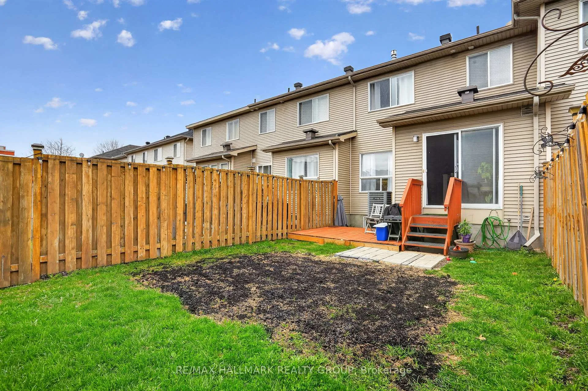 Photo 39 of 136 Prem Circle, Ottawa, Barrhaven - Cedargrove/Fraserdale — HOMEH