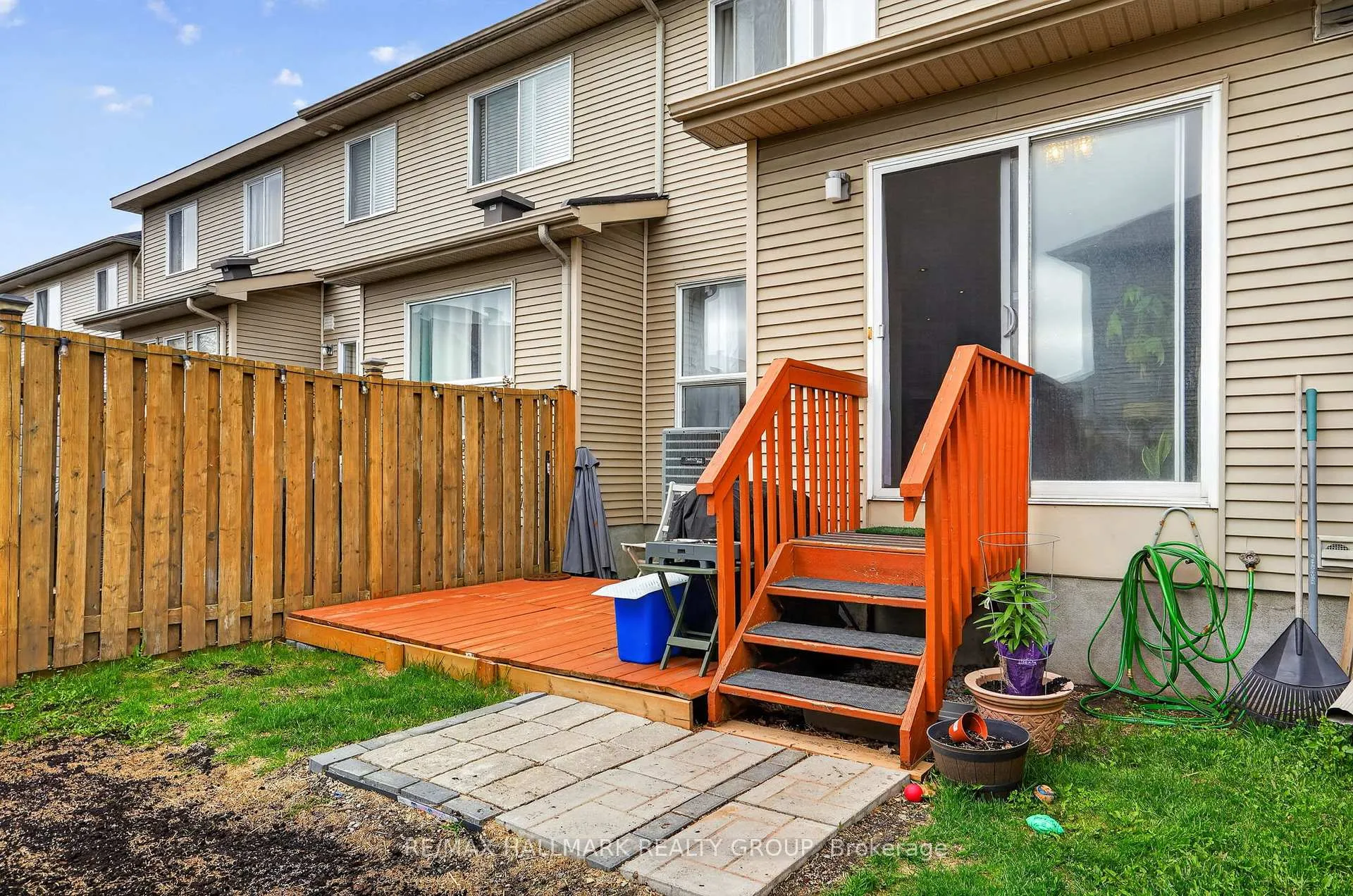 Photo 42 of 136 Prem Circle, Ottawa, Barrhaven - Cedargrove/Fraserdale — HOMEH