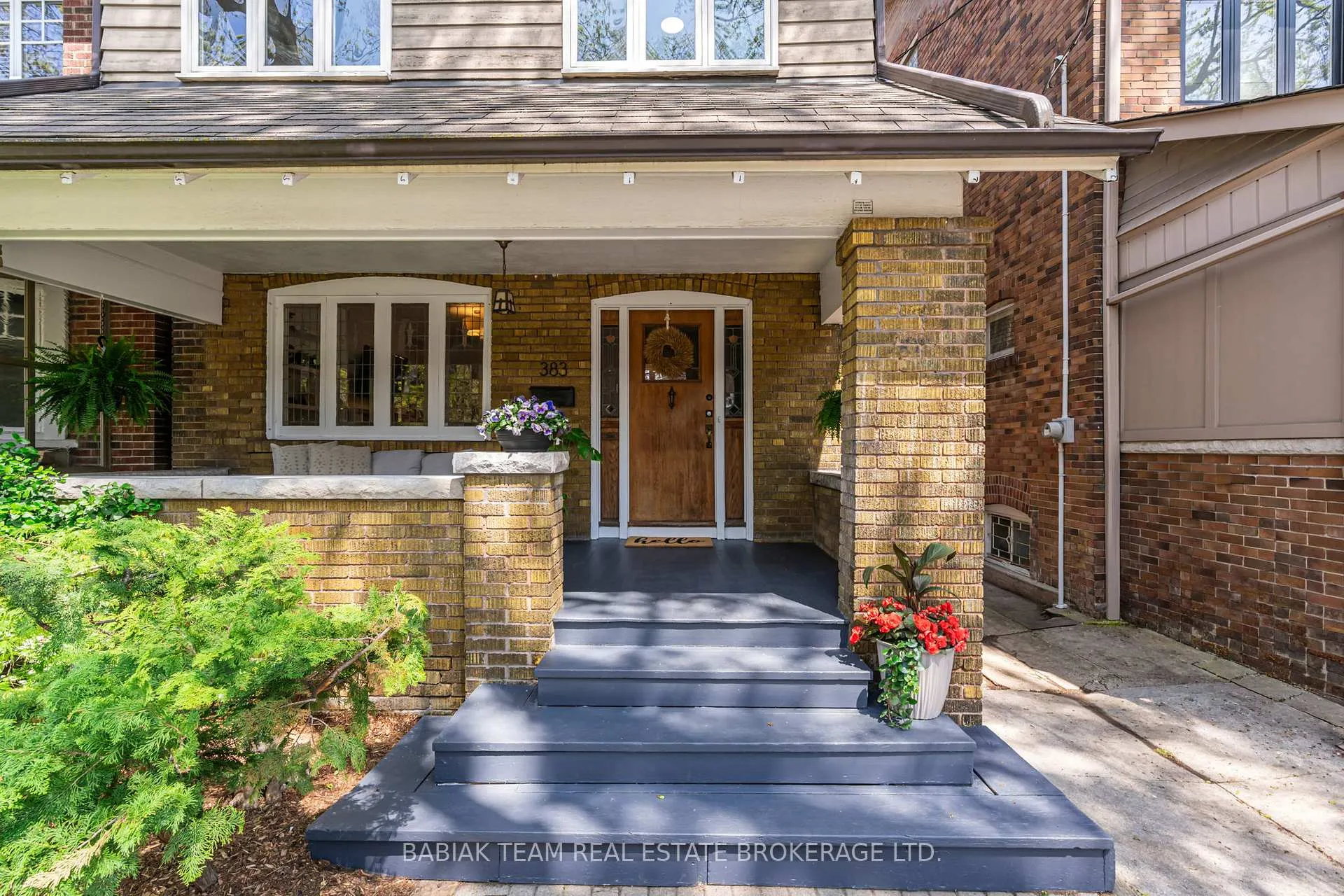 Photo 2 of 383 Armadale Avenue, Toronto, Runnymede-Bloor West Village — HOMEH
