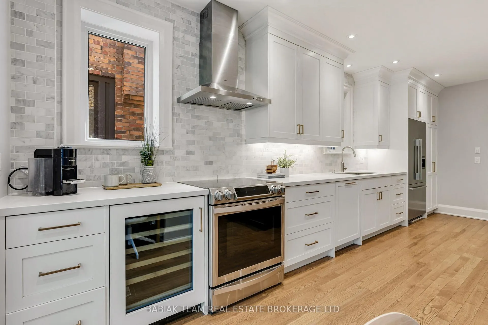 Photo 16 of 383 Armadale Avenue, Toronto, Runnymede-Bloor West Village — HOMEH