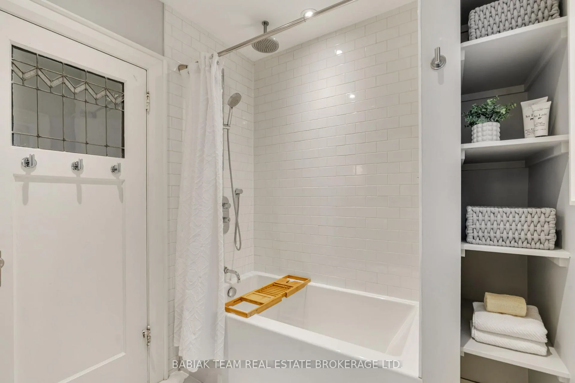 Photo 29 of 383 Armadale Avenue, Toronto, Runnymede-Bloor West Village — HOMEH