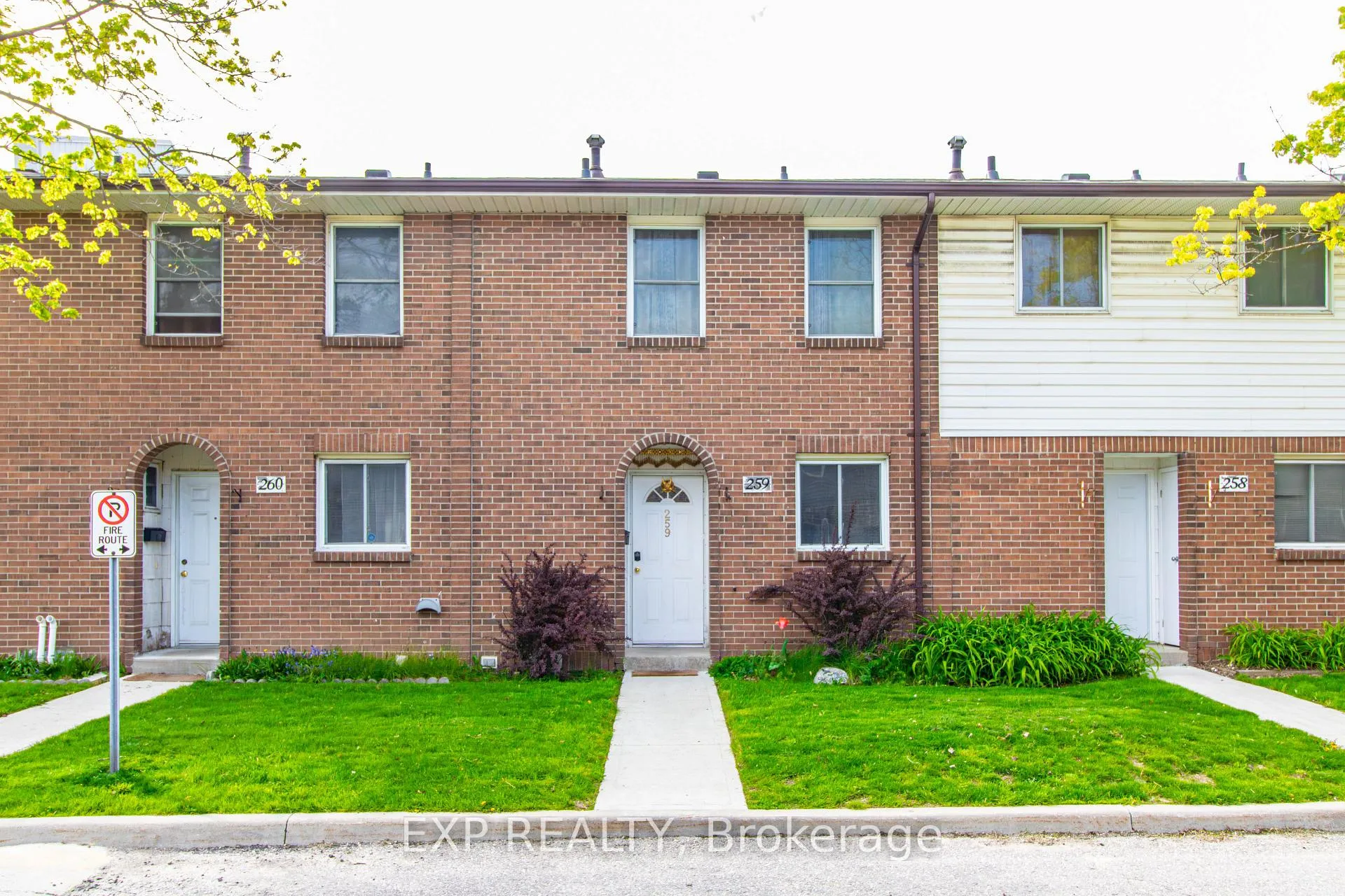 Photo 3 of Unit 259, 31 Greengate Road, Guelph, Junction/Onward Willow — HOMEH