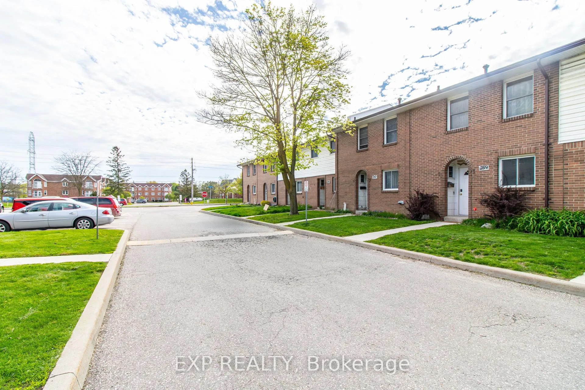 Photo 7 of Unit 259, 31 Greengate Road, Guelph, Junction/Onward Willow — HOMEH