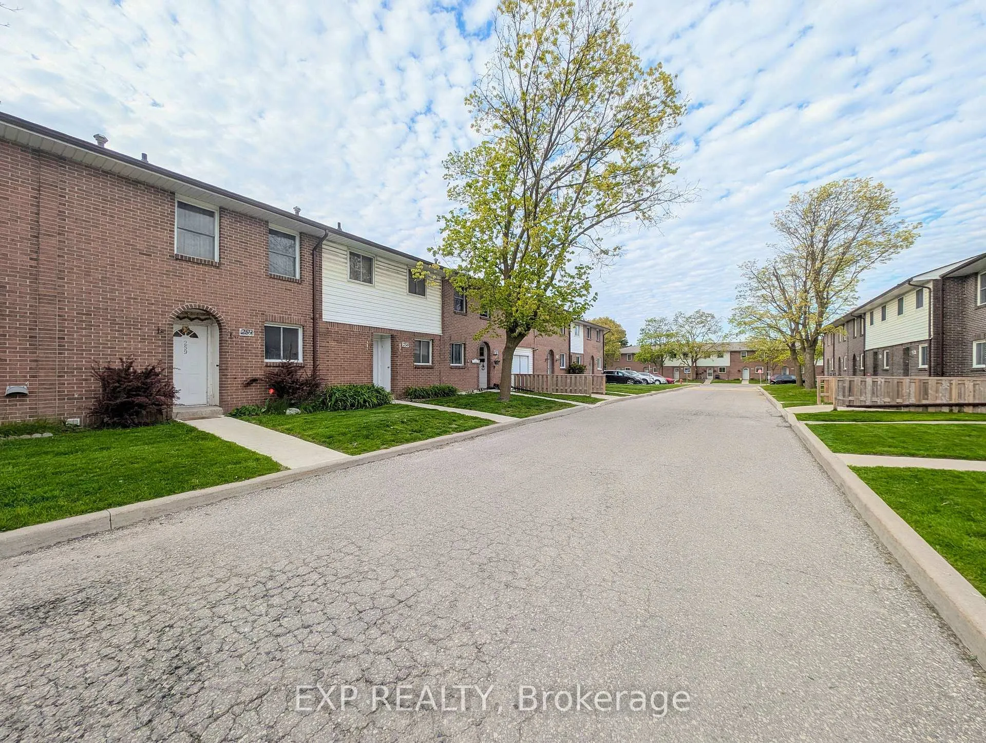 Photo 8 of Unit 259, 31 Greengate Road, Guelph, Junction/Onward Willow — HOMEH