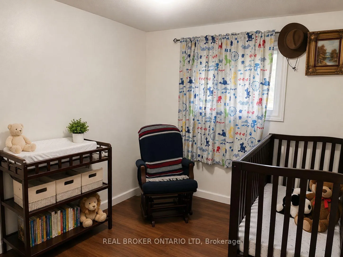 Photo 10 of Unit 24, 75 Gatewood Place, London, East A — HOMEH