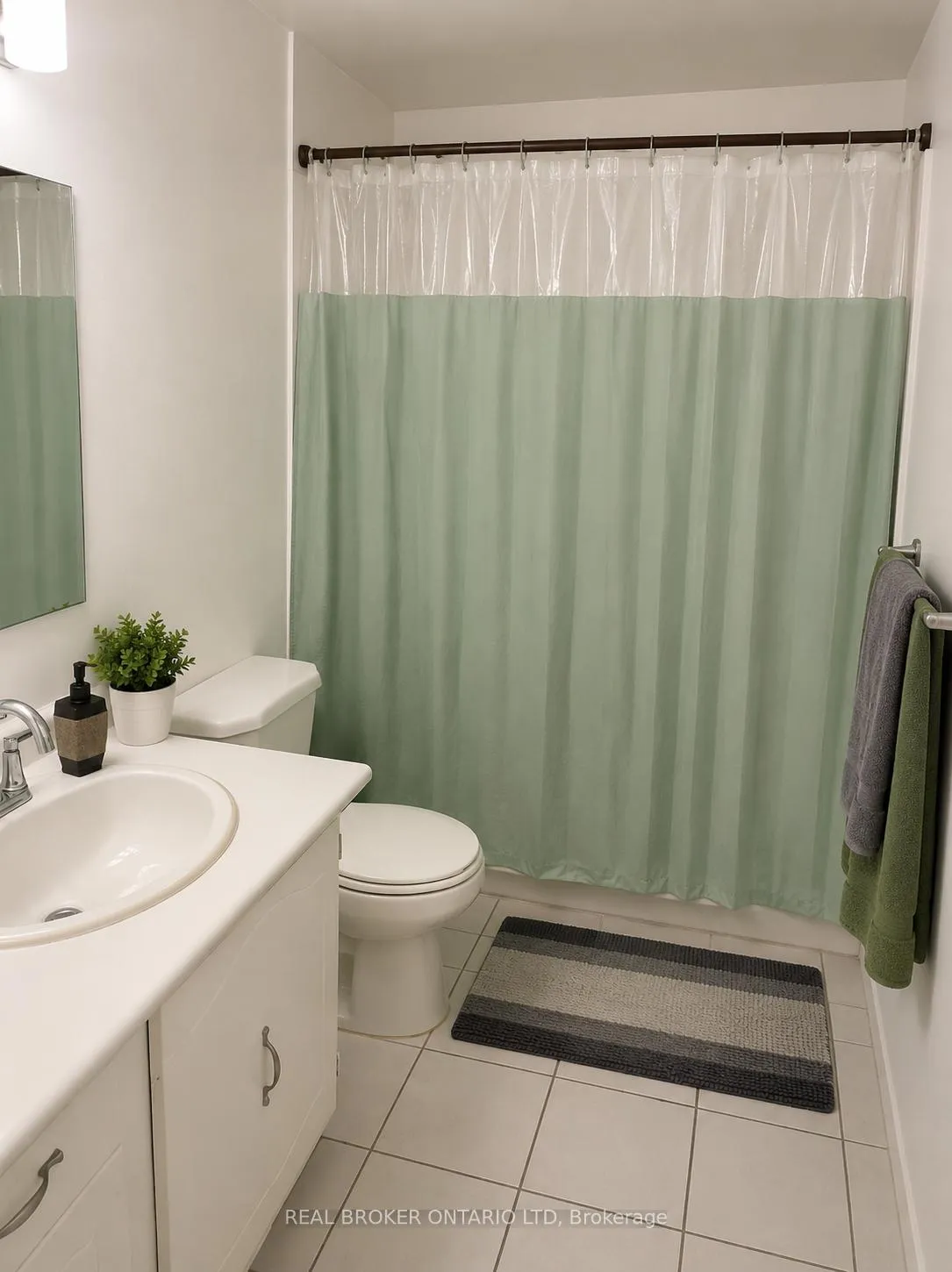Photo 11 of Unit 24, 75 Gatewood Place, London, East A — HOMEH