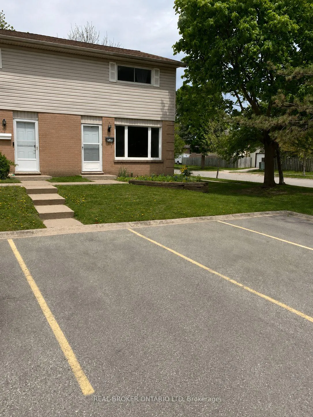 Photo 16 of Unit 24, 75 Gatewood Place, London, East A — HOMEH