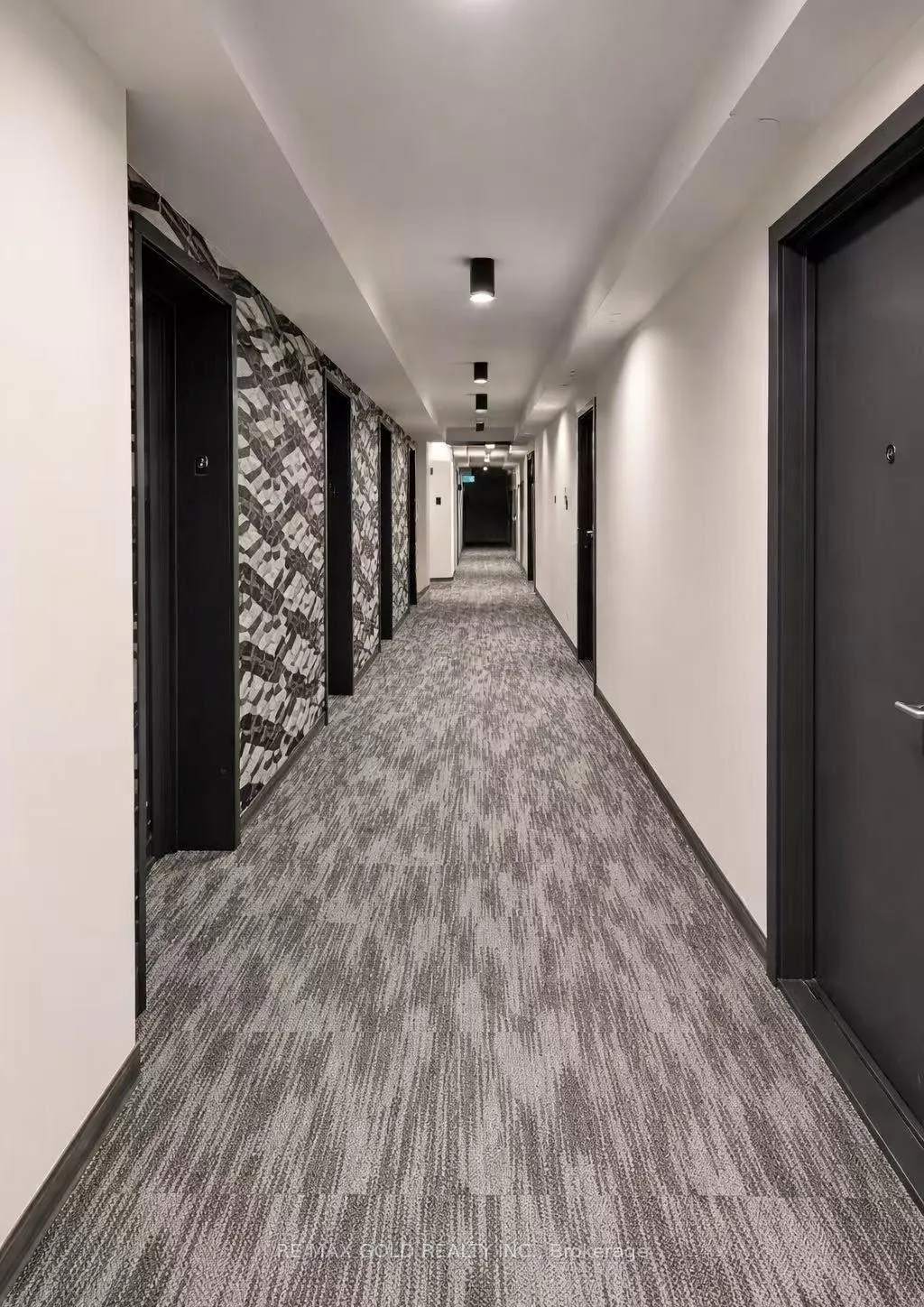 Photo 3 of Unit 4102, 180 Front Street E, Toronto, Moss Park — HOMEH