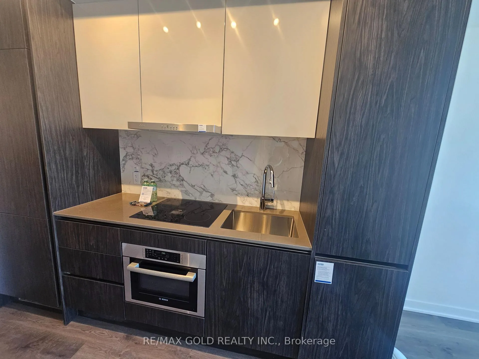 Photo 6 of Unit 4102, 180 Front Street E, Toronto, Moss Park — HOMEH