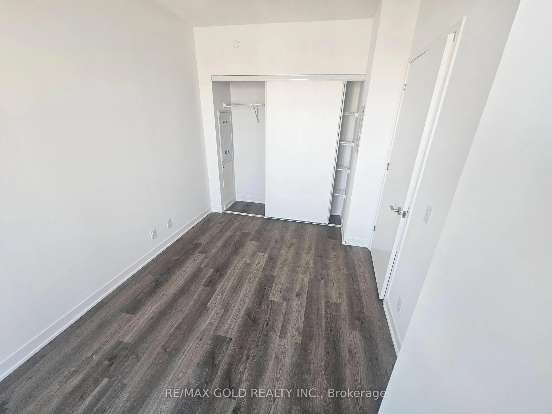 Photo 7 of Unit 4102, 180 Front Street E, Toronto, Moss Park — HOMEH
