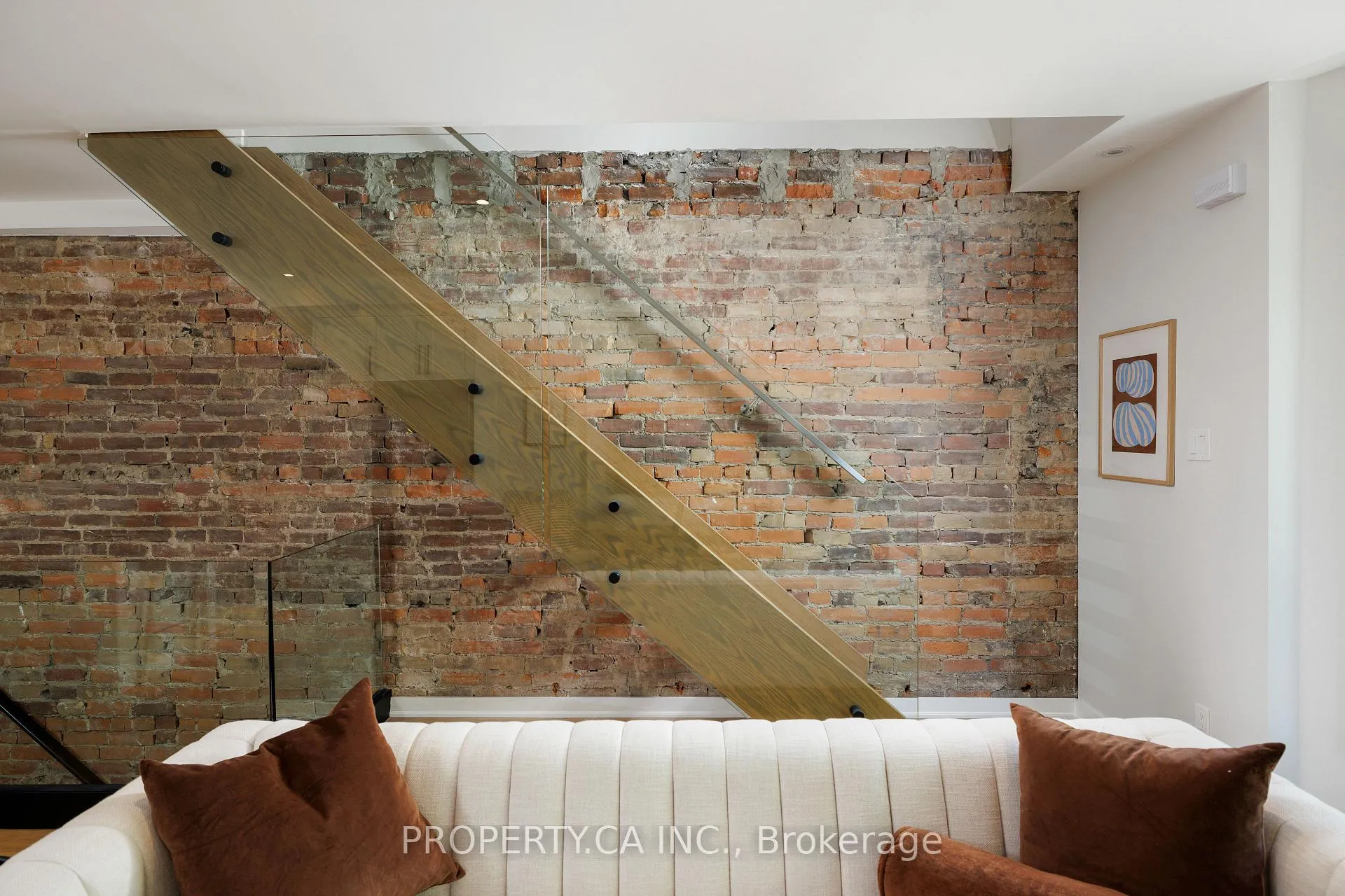 Photo 32 of 79 Macdonell Avenue, Toronto, Roncesvalles — HOMEH