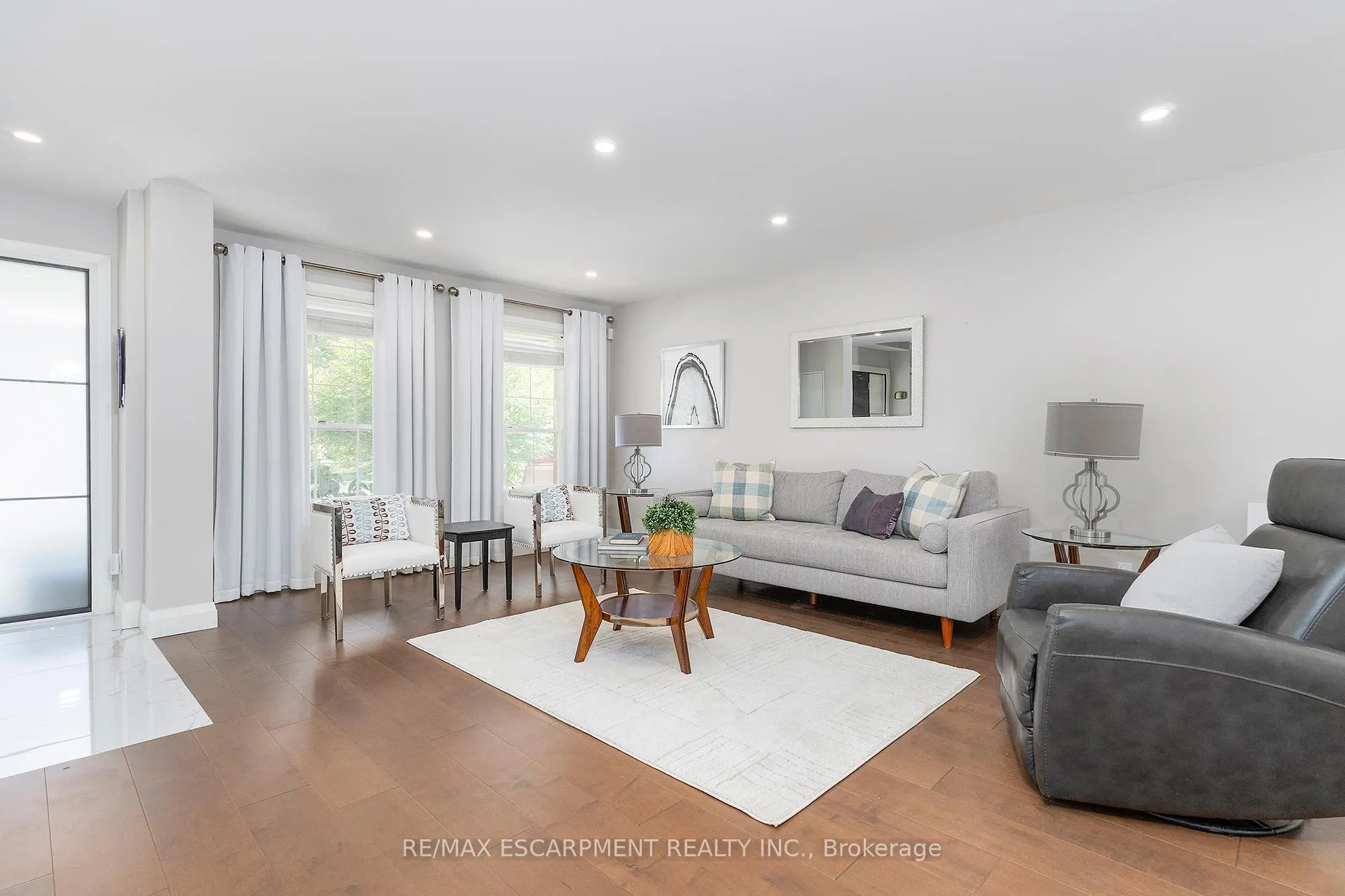 Photo 7 of 436 Goodram Drive, Burlington, Shoreacres — HOMEH