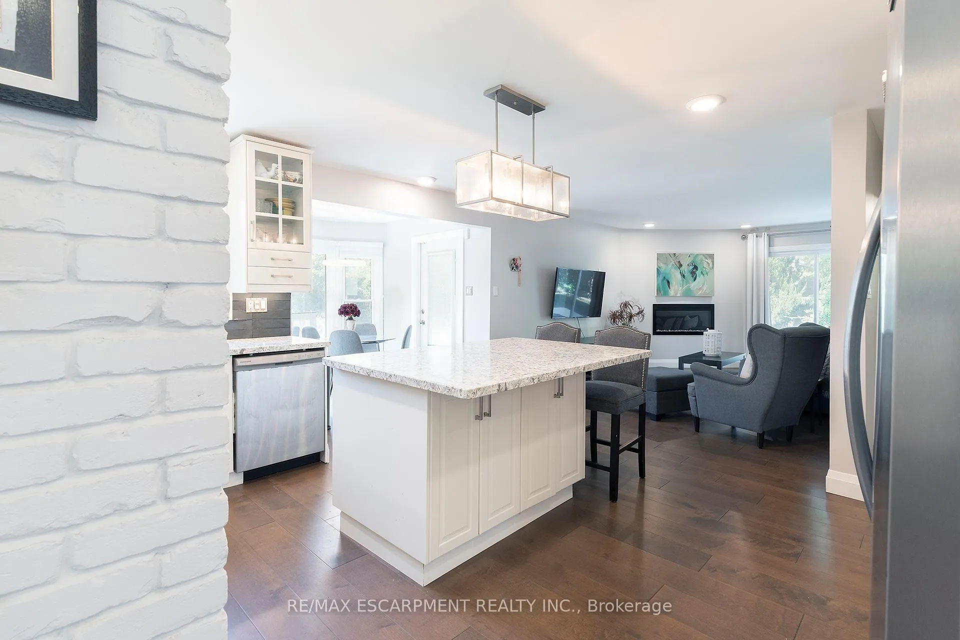 Photo 10 of 436 Goodram Drive, Burlington, Shoreacres — HOMEH