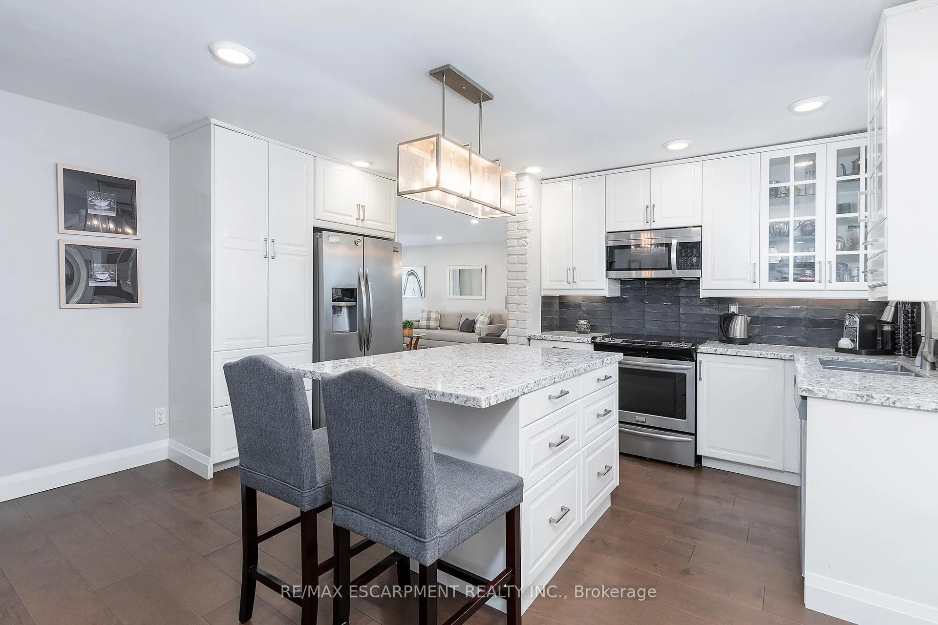 Photo 13 of 436 Goodram Drive, Burlington, Shoreacres — HOMEH
