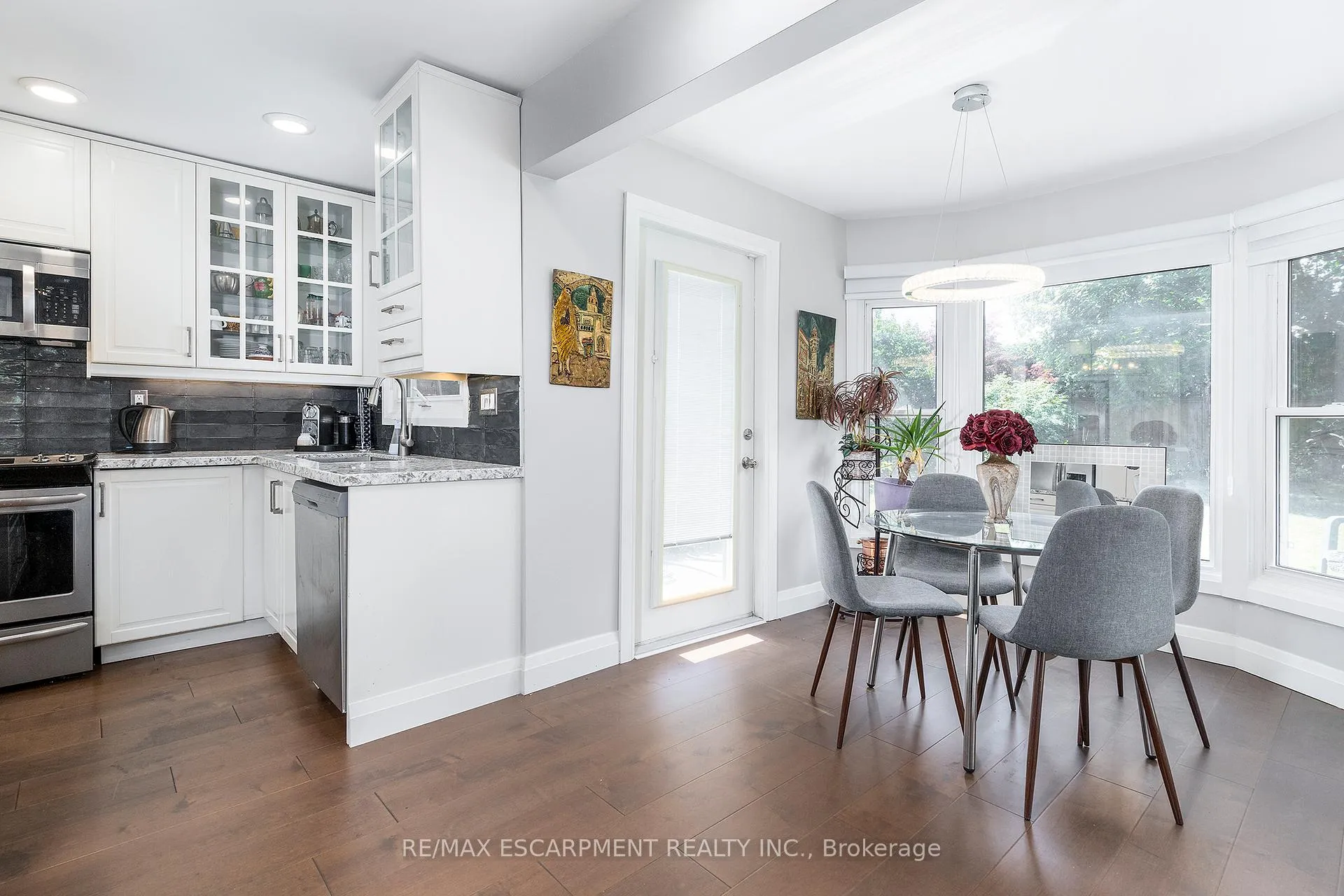Photo 14 of 436 Goodram Drive, Burlington, Shoreacres — HOMEH