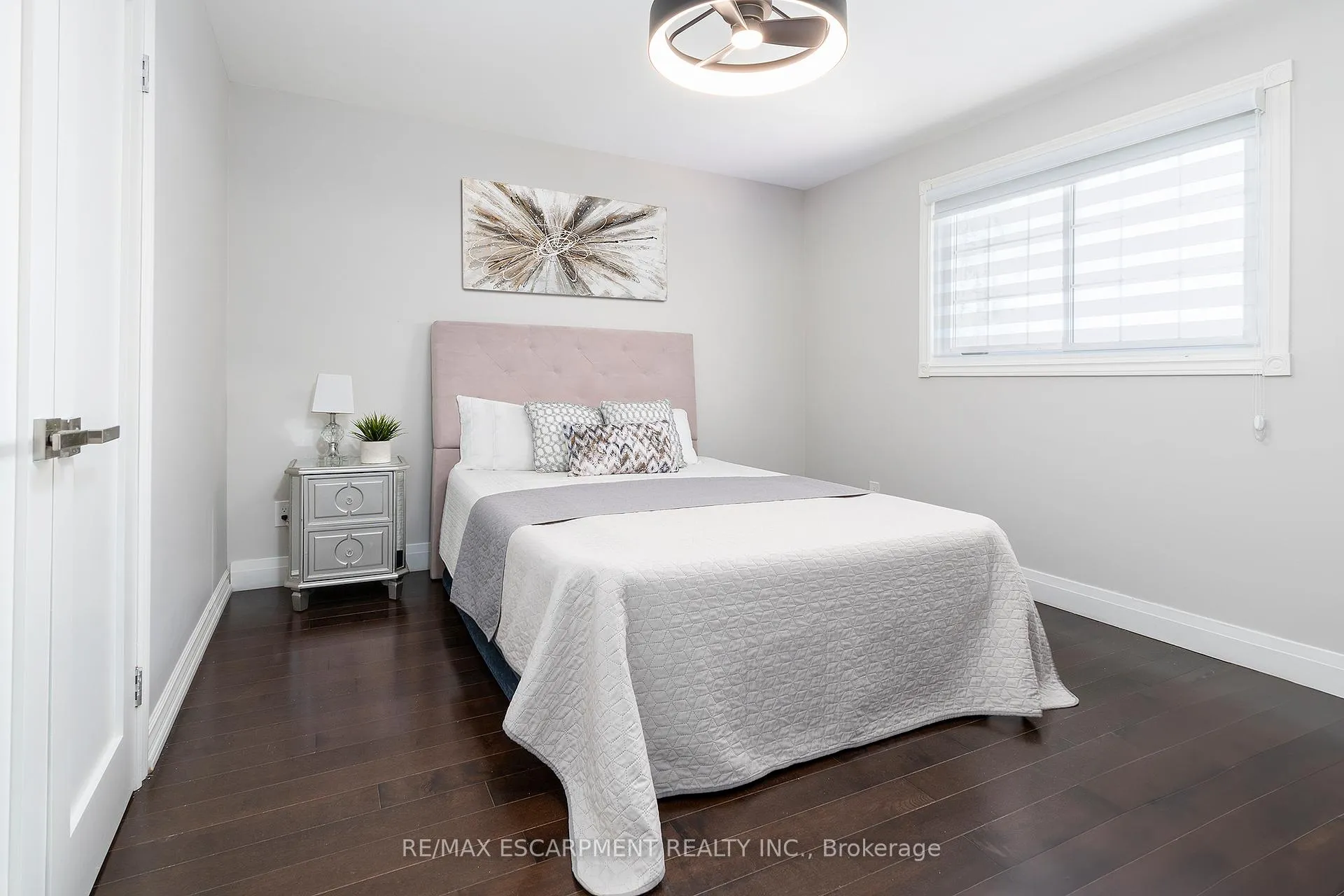 Photo 23 of 436 Goodram Drive, Burlington, Shoreacres — HOMEH