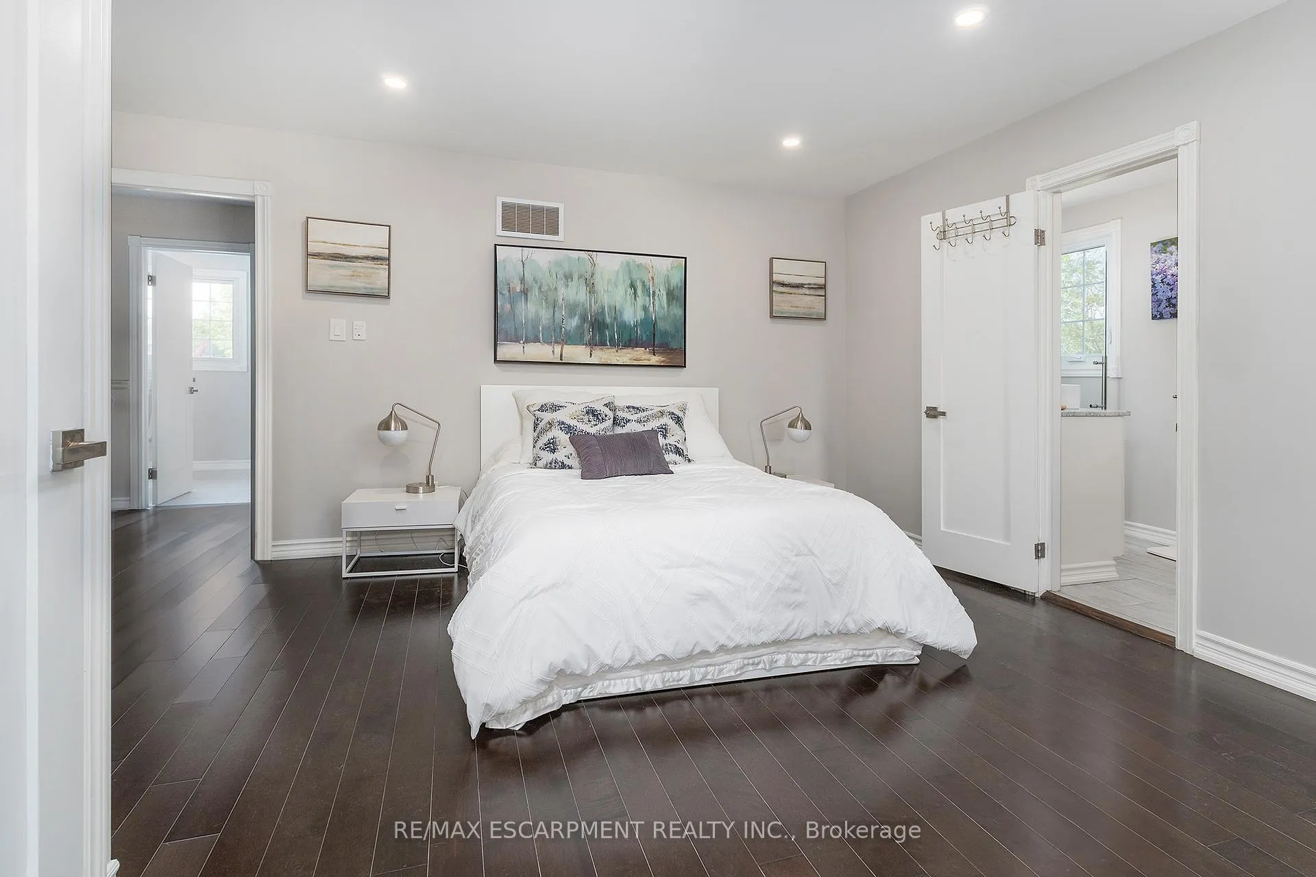 Photo 25 of 436 Goodram Drive, Burlington, Shoreacres — HOMEH