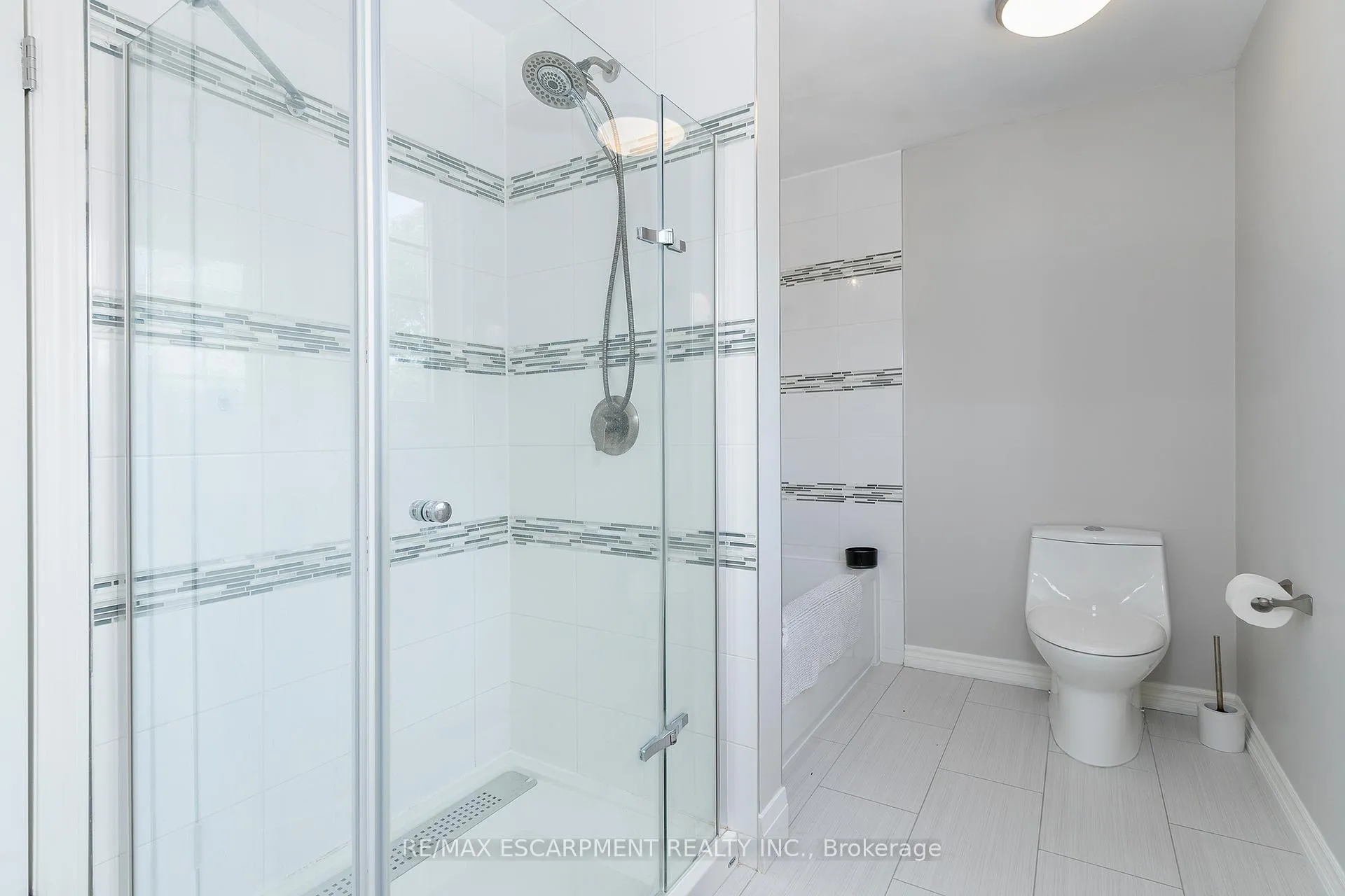 Photo 28 of 436 Goodram Drive, Burlington, Shoreacres — HOMEH
